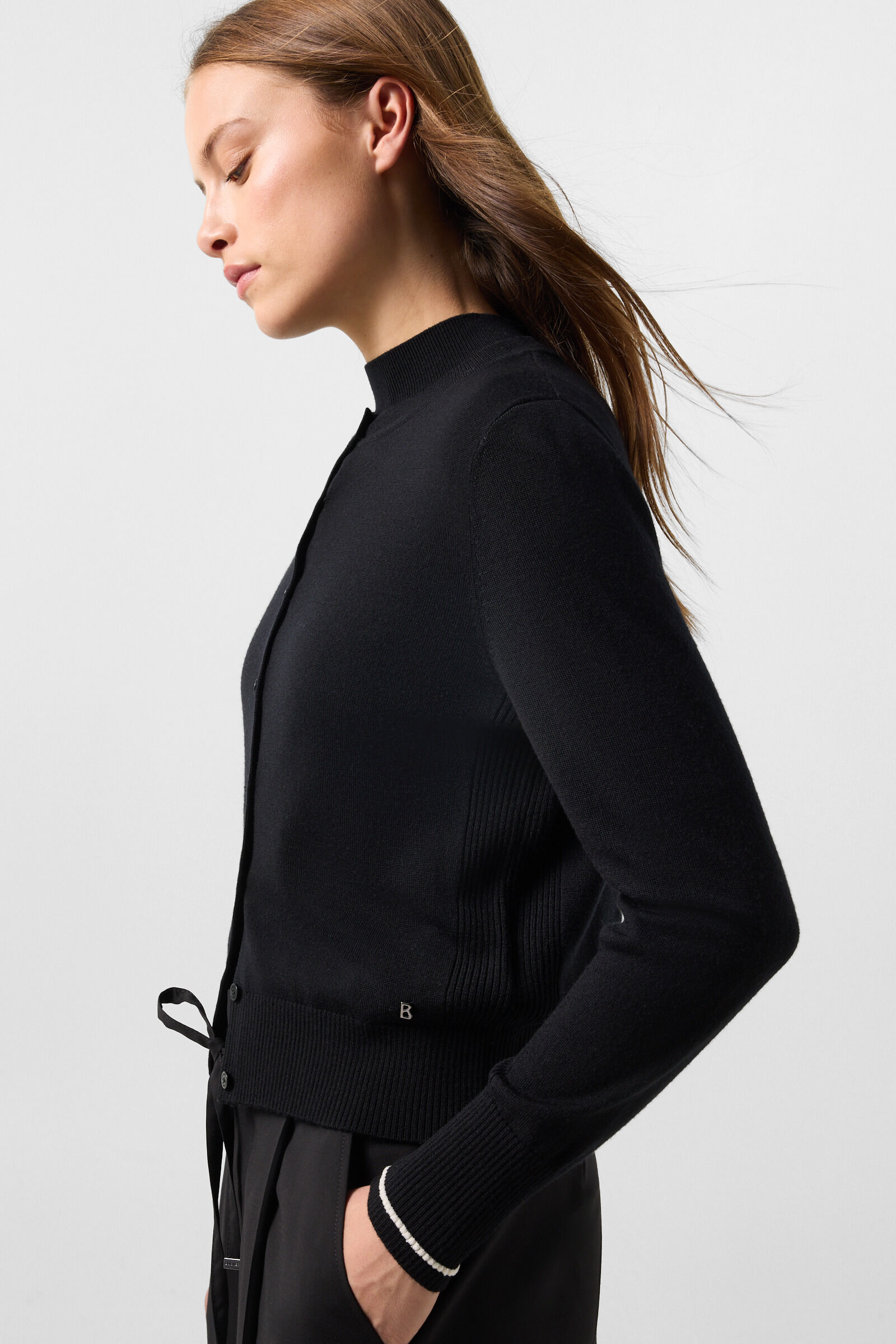 Azou virgin wool and silk knit jacket Black