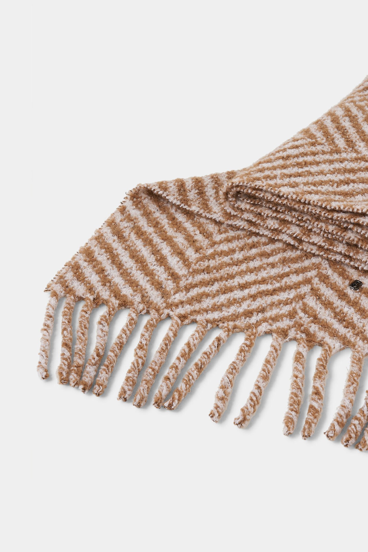 Hailee bouclé scarf Hazel/Off-White
