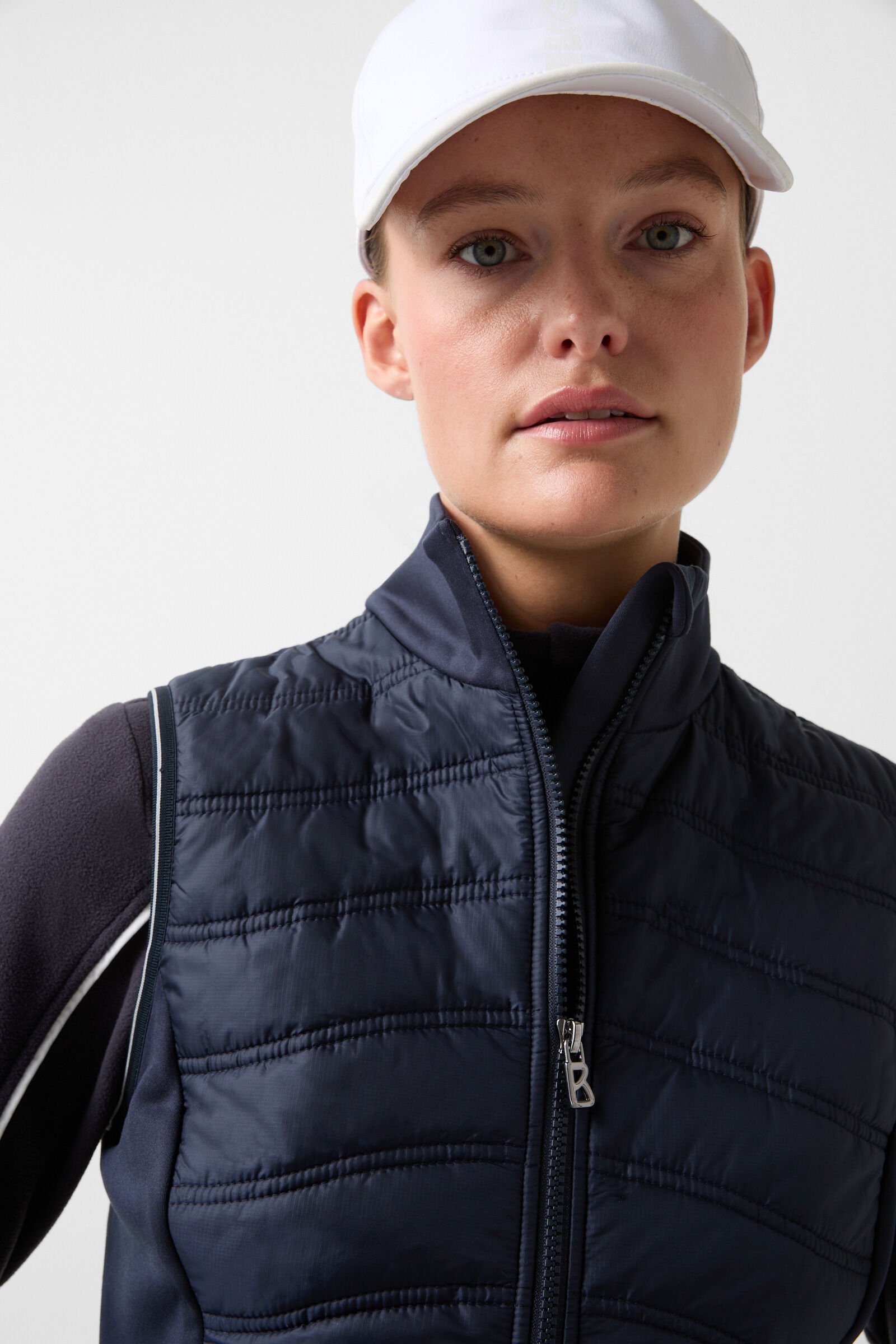 Fibi mid-layer hybrid waistcoat Navy blue