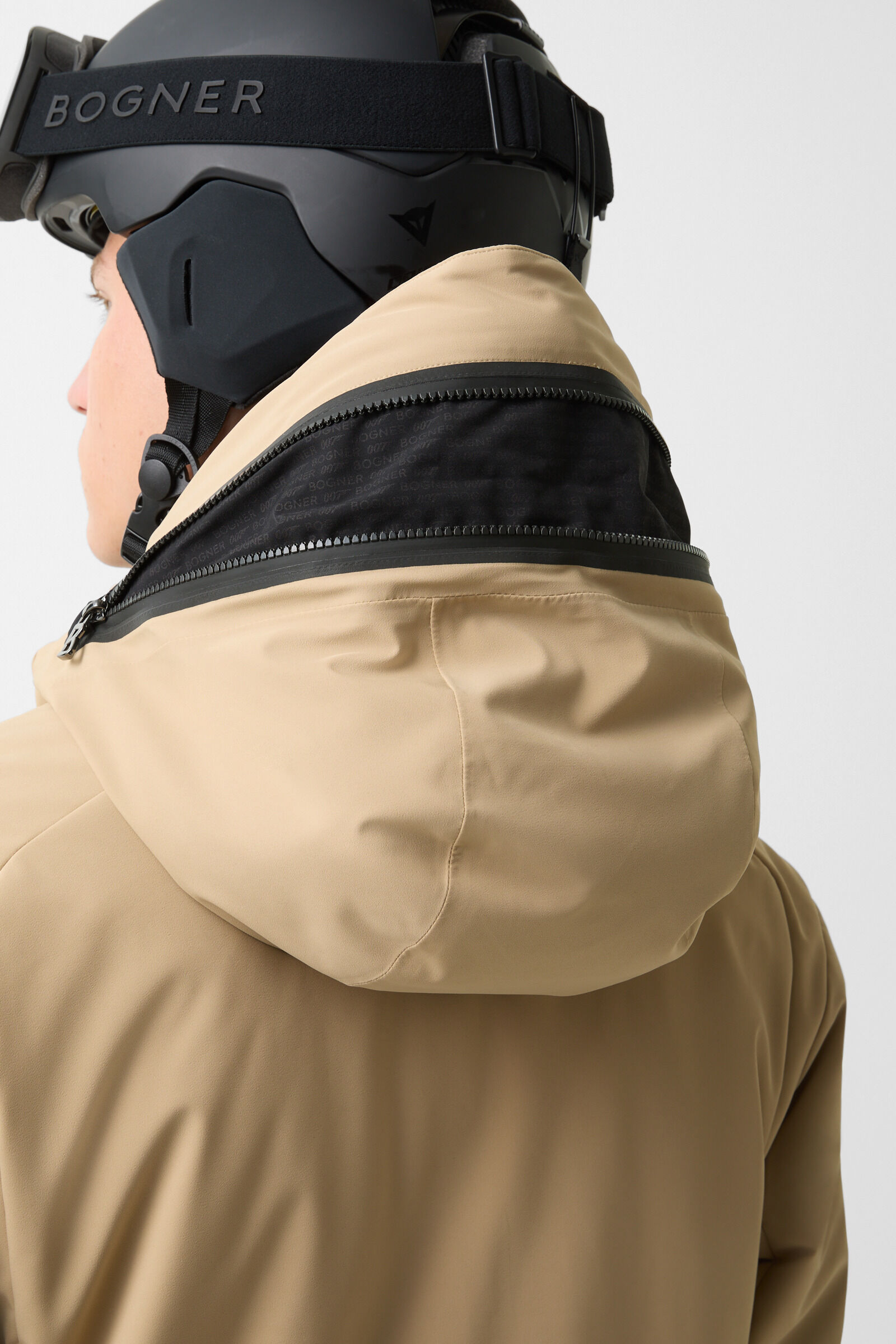 Bond ski jacket Beige