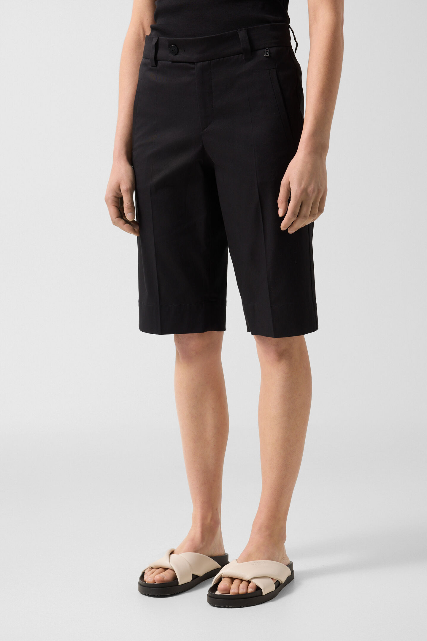 Bermuda shorts Lara Black