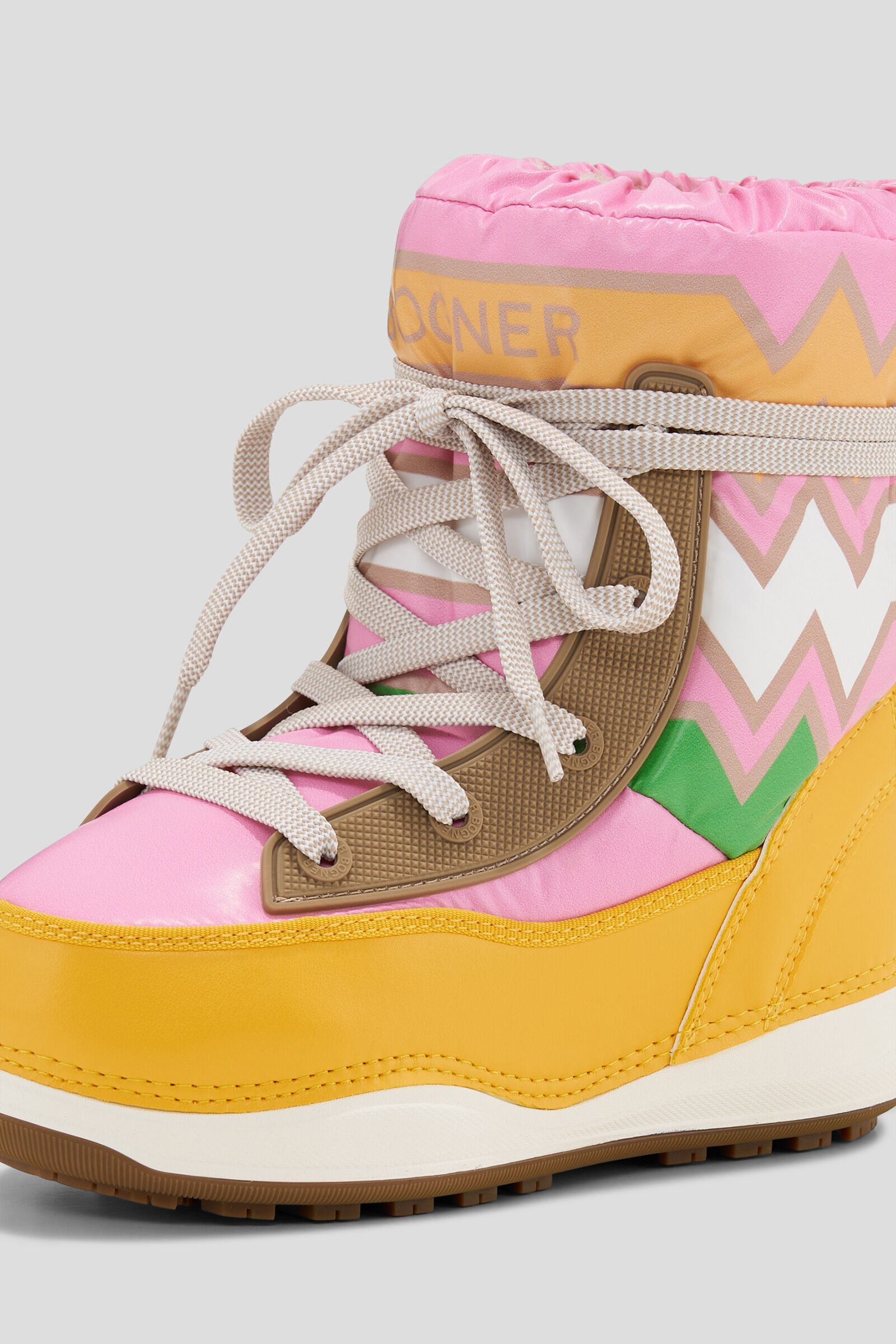 Yellow cheap snow boots