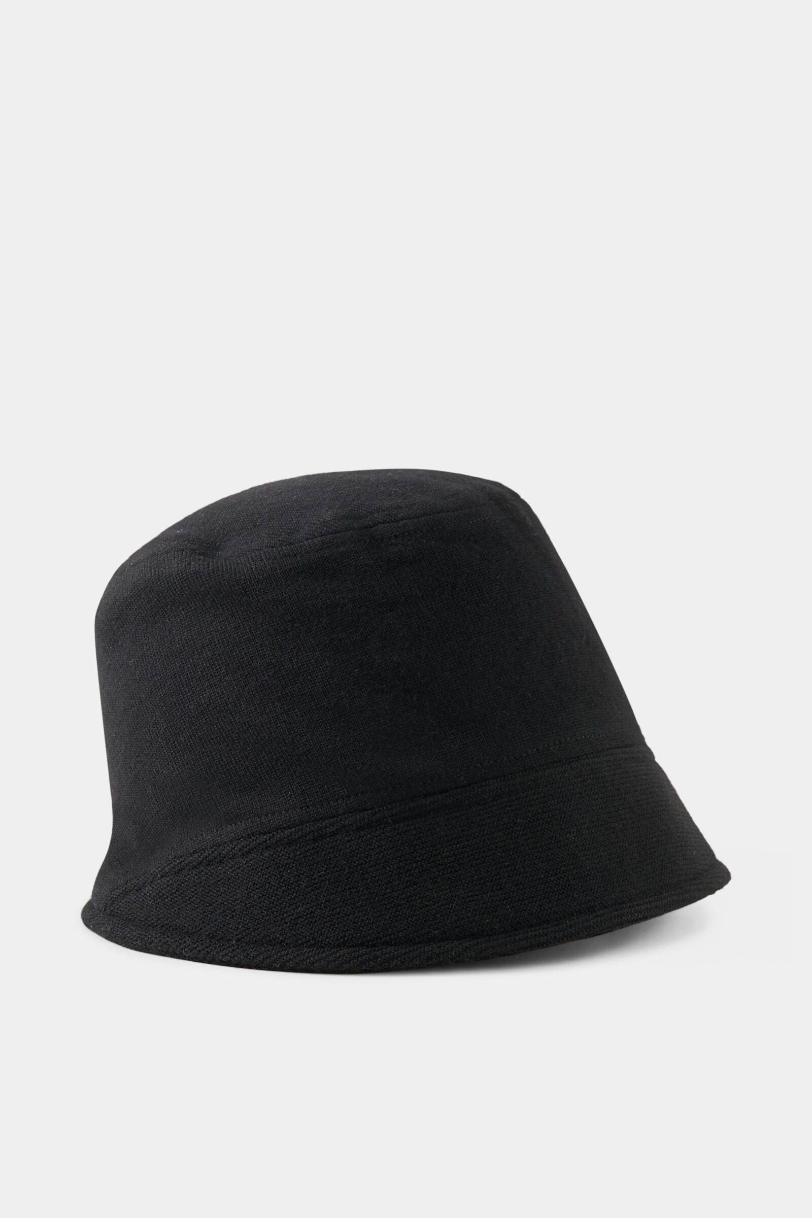 Chapeau bucket tricot&eacute; Amoux Noir