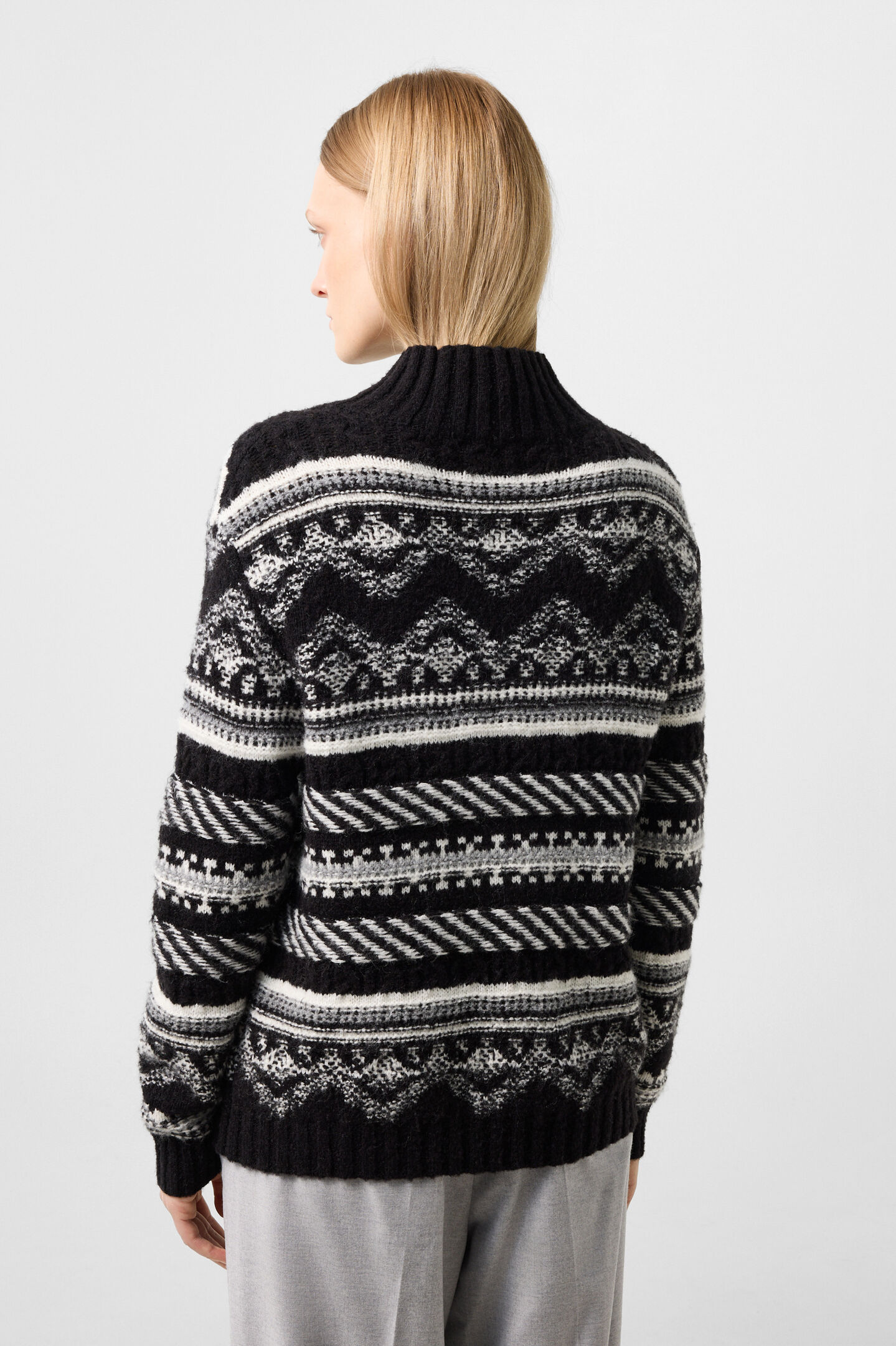 Rosa Norwegian jumper Black and white