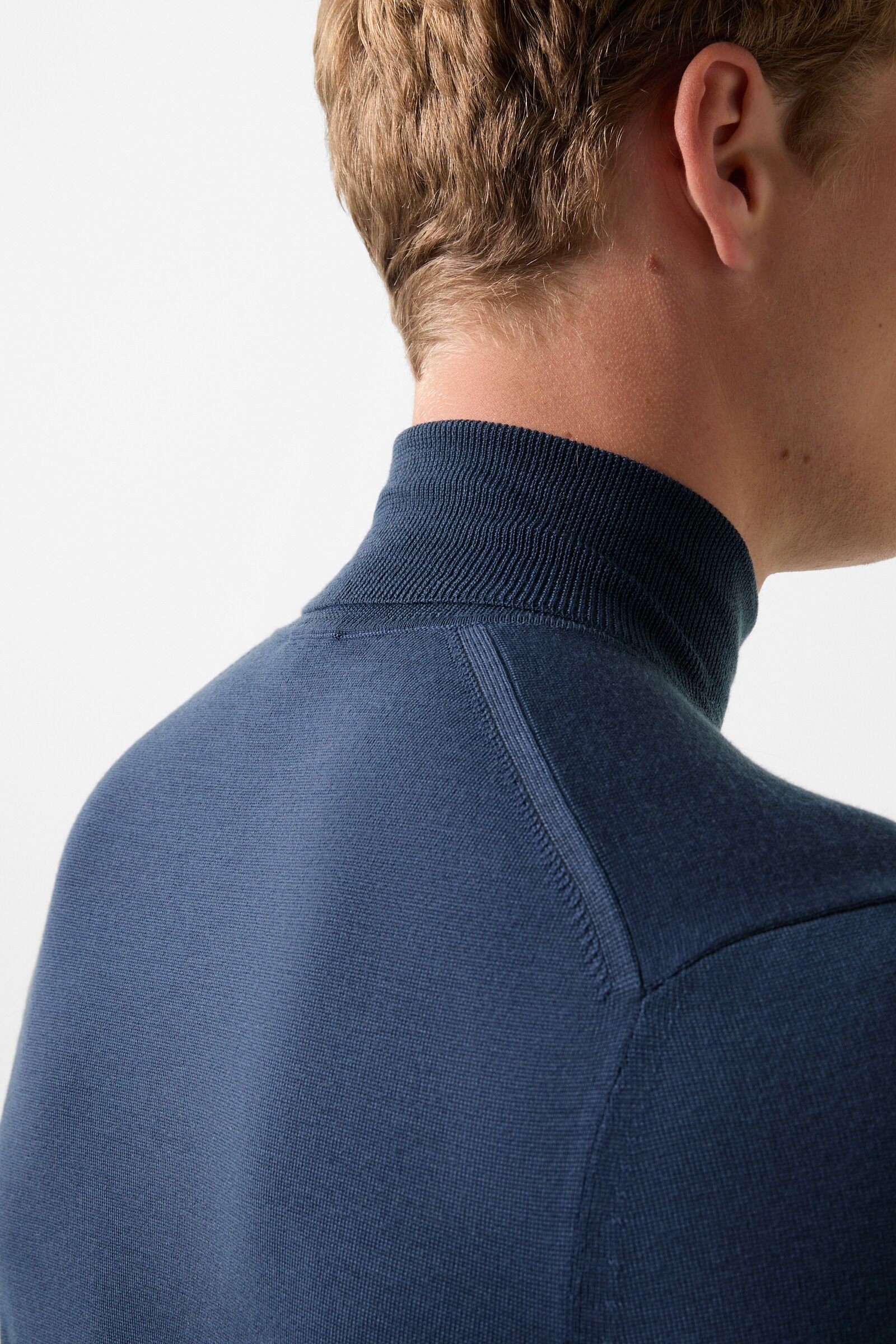 Pull &agrave; col roul&eacute; Gordon Bleu