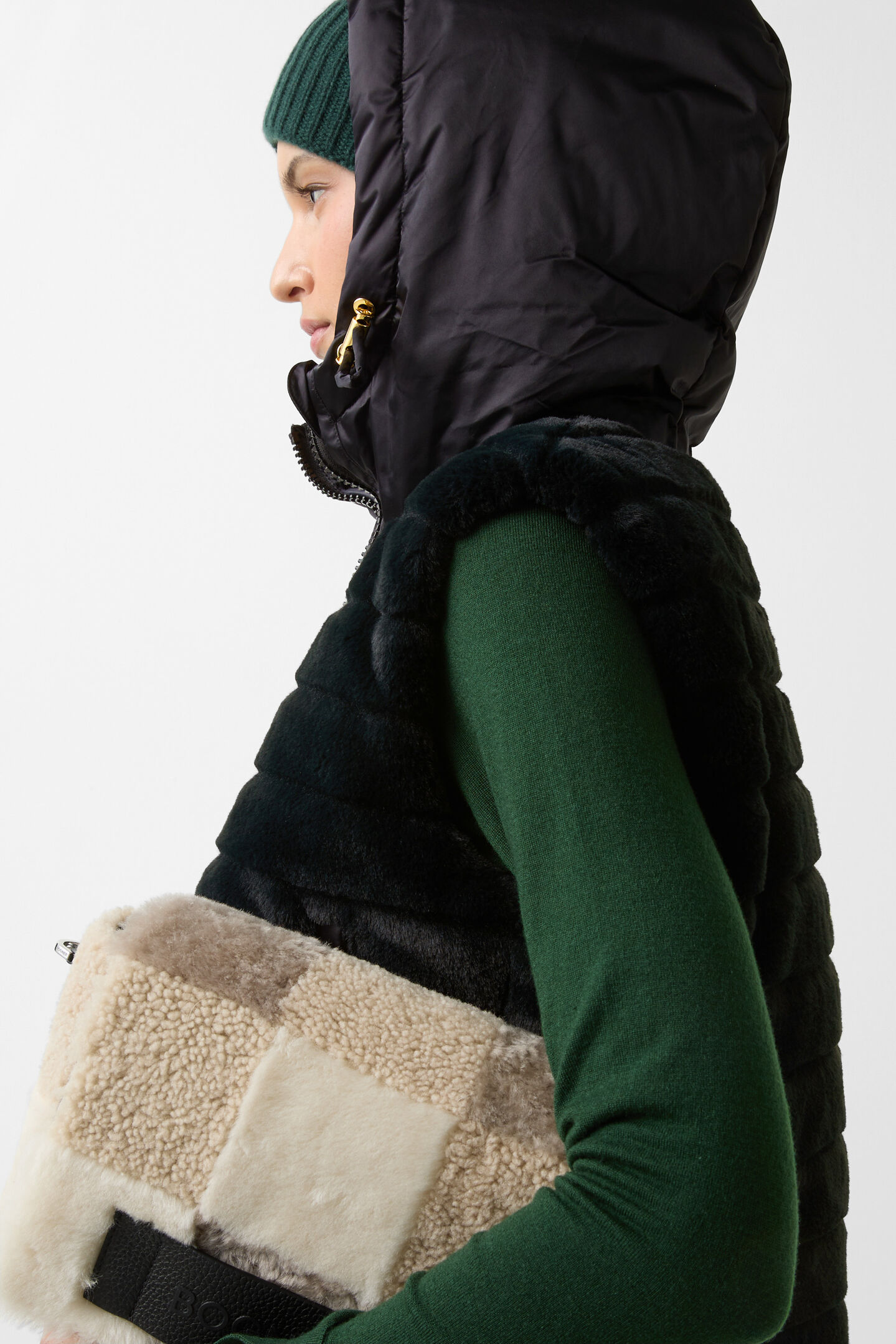 Yumi faux fur waistcoat Black