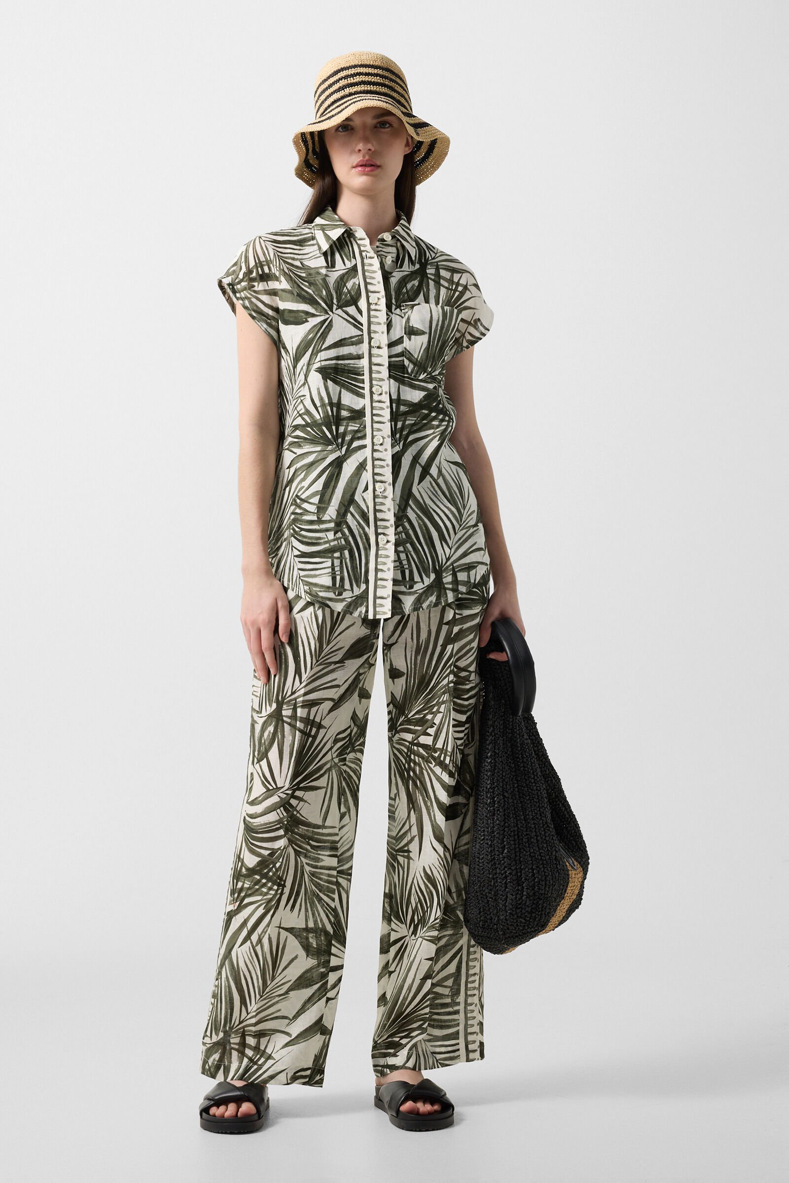 Charlet linen blouse Olive green/cream