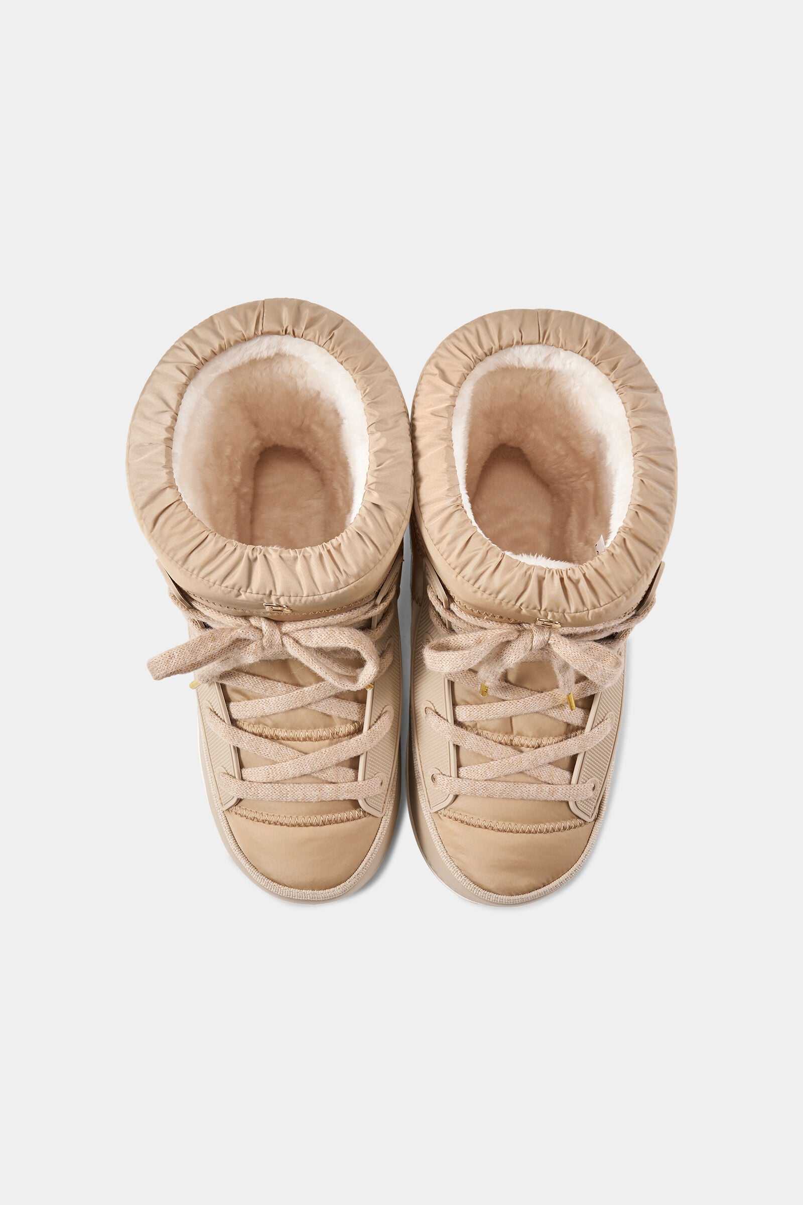 Snow Boots in La Plagne Beige