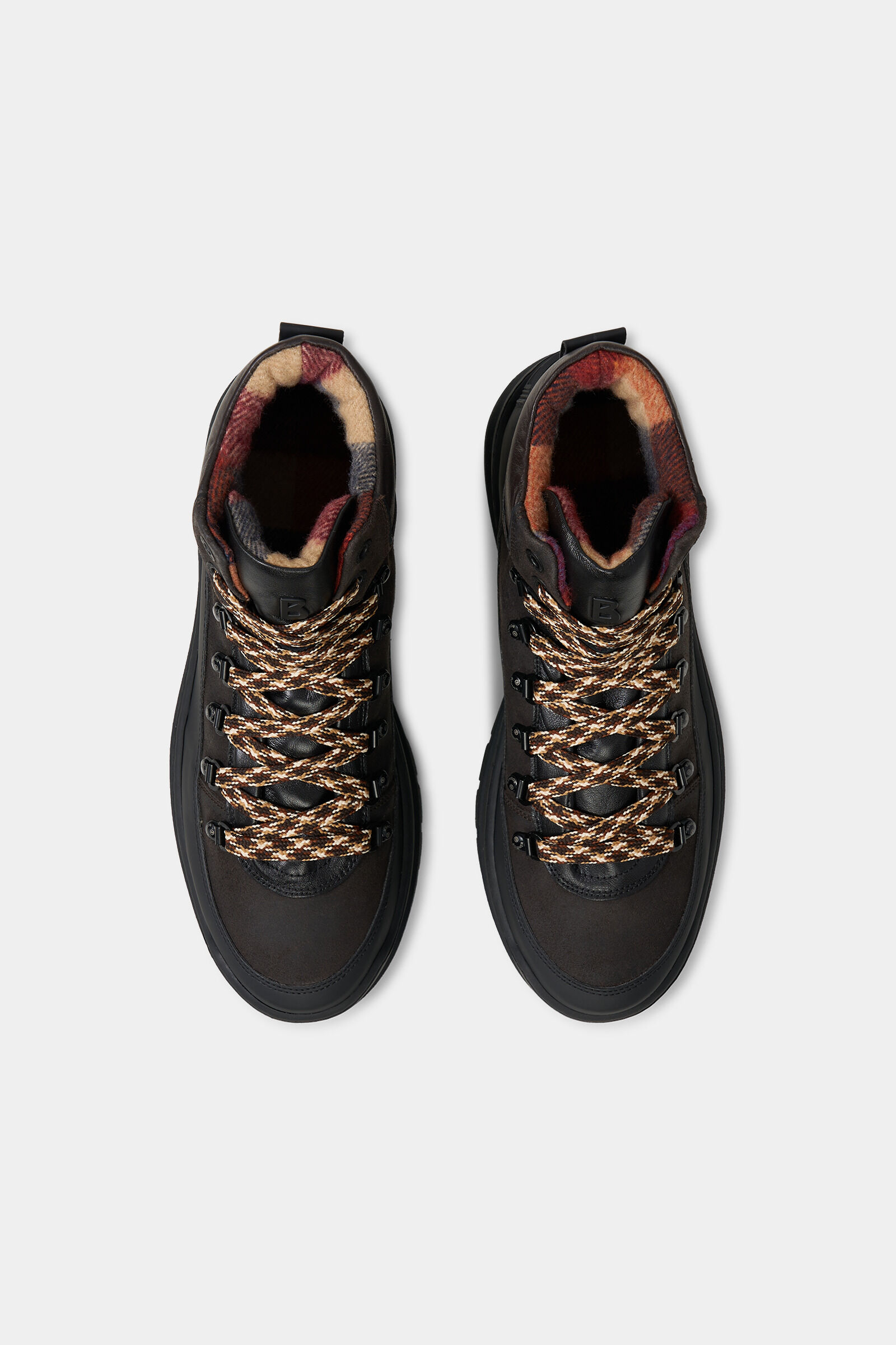 Mid Boots Bansko with spikes Chocolate