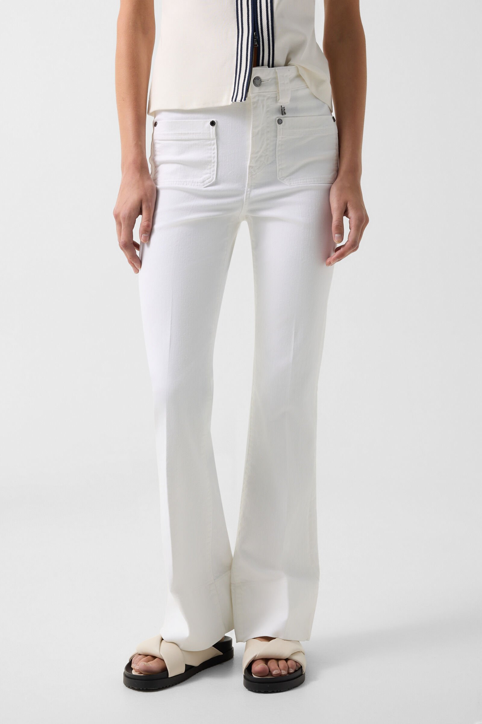 Flared fit jeans Devin White