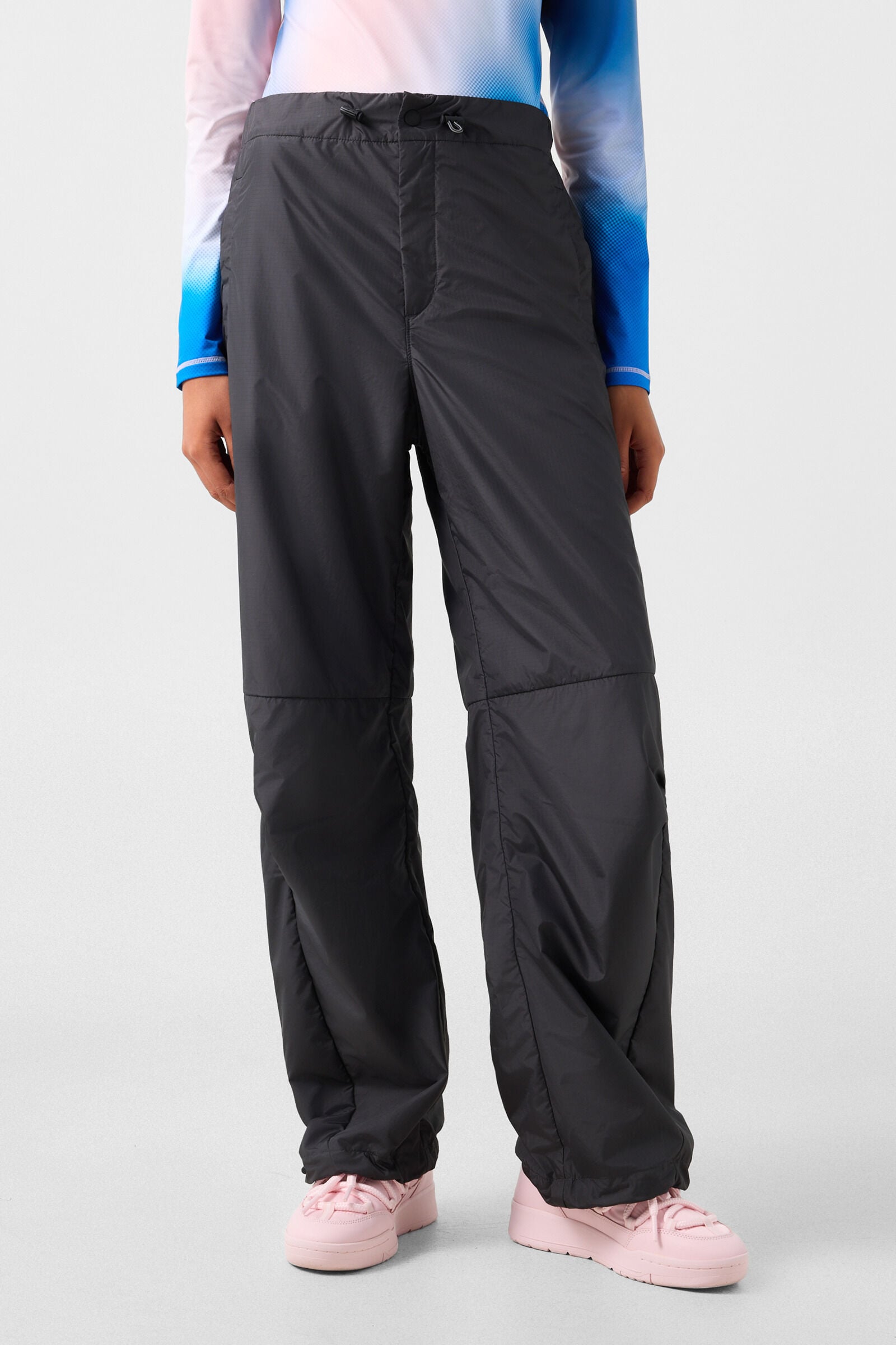 Deleen functional trousers Black
