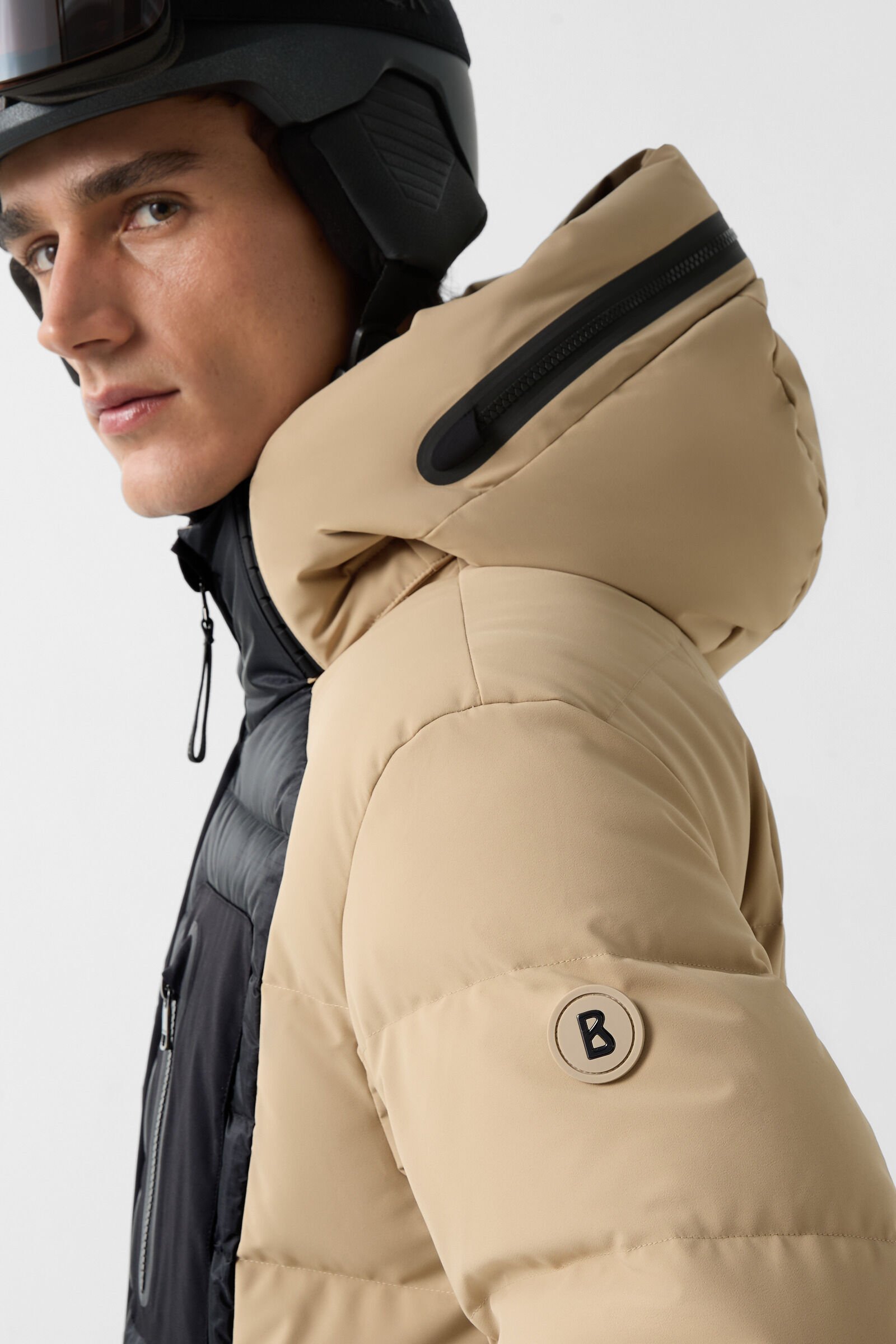 Bond down ski jacket Beige/black