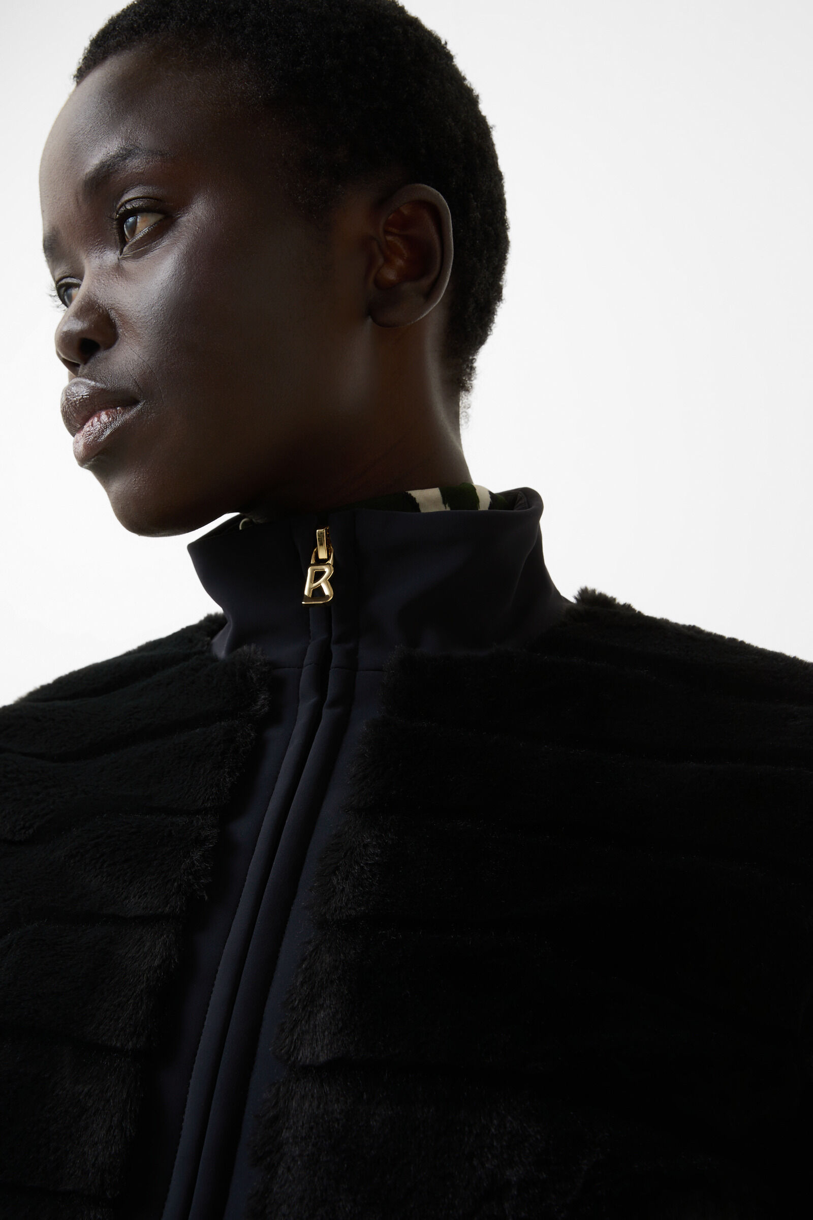 Katniss faux fur jacket Black