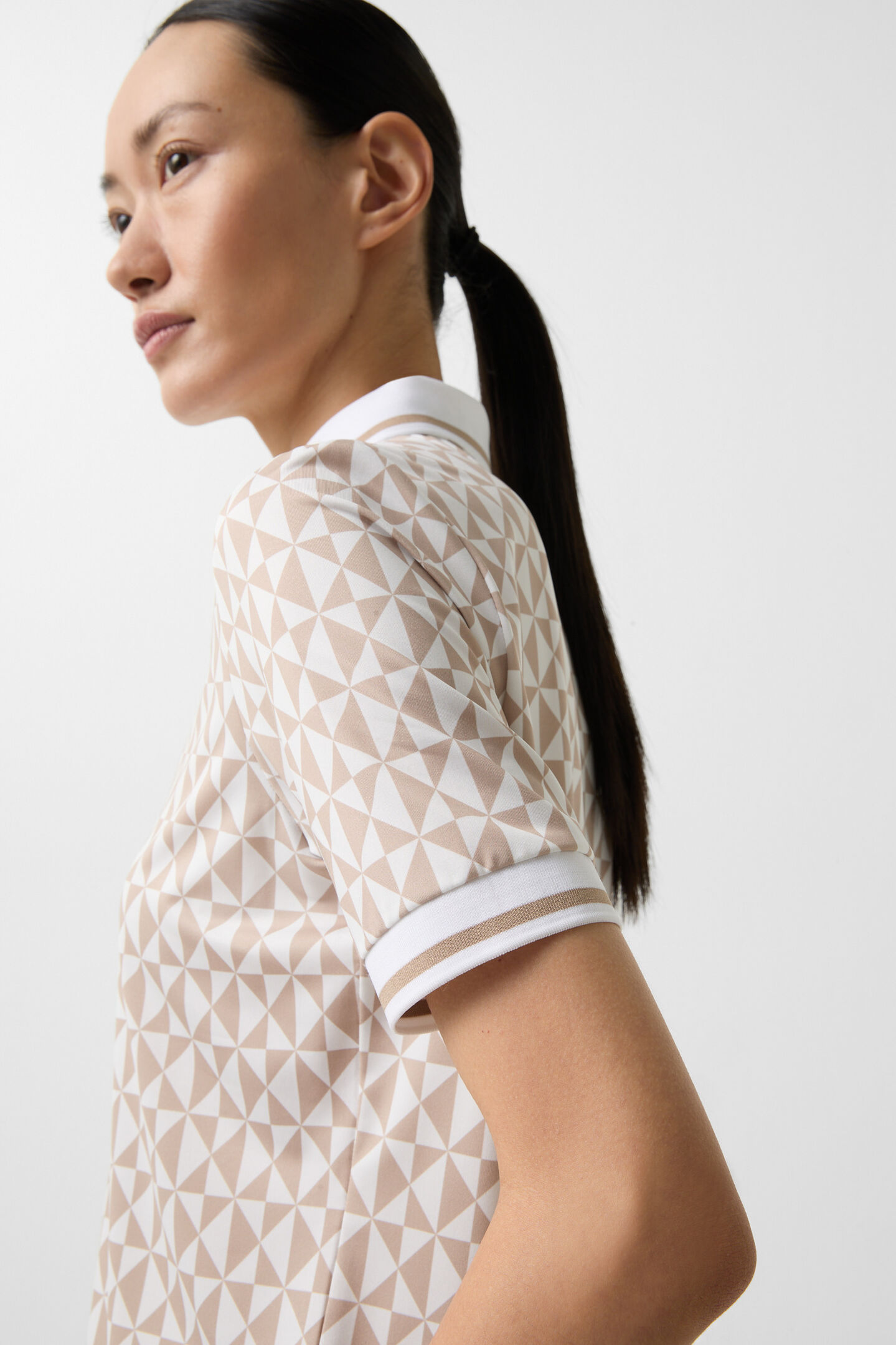 Calista functional short-sleeved top Beige/Off-White