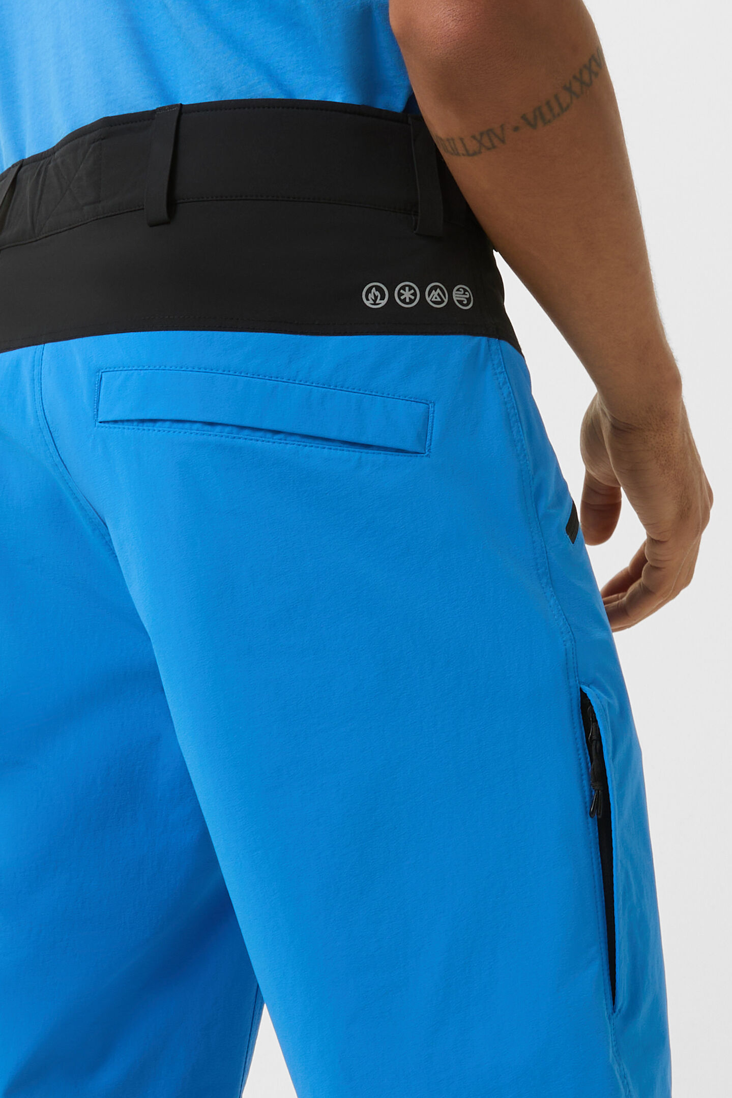 Funktions-Shorts Cewan Himmelblau/Schwarz