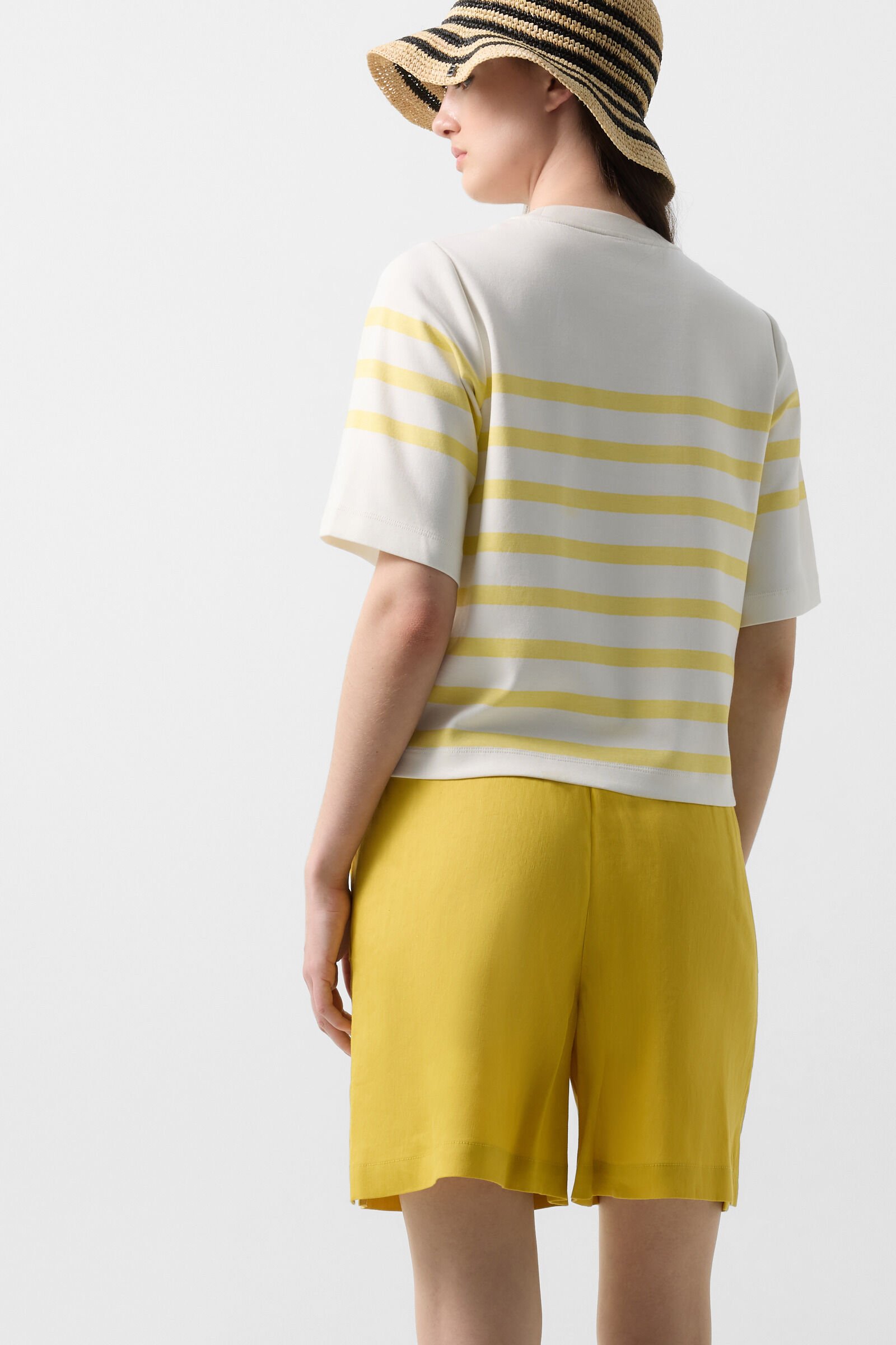 Carmel Bermuda shorts Yellow