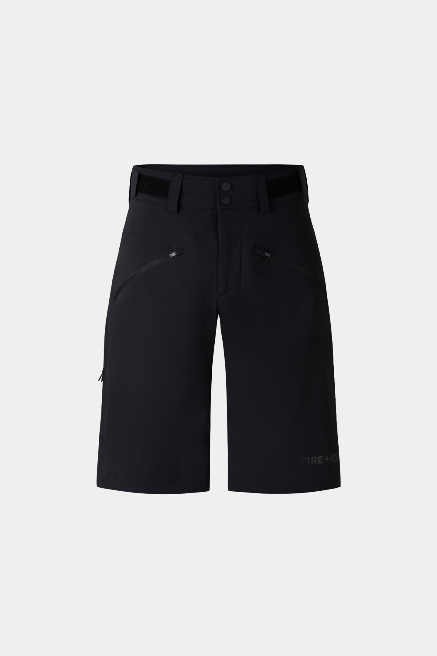 Cewan functional shorts Black