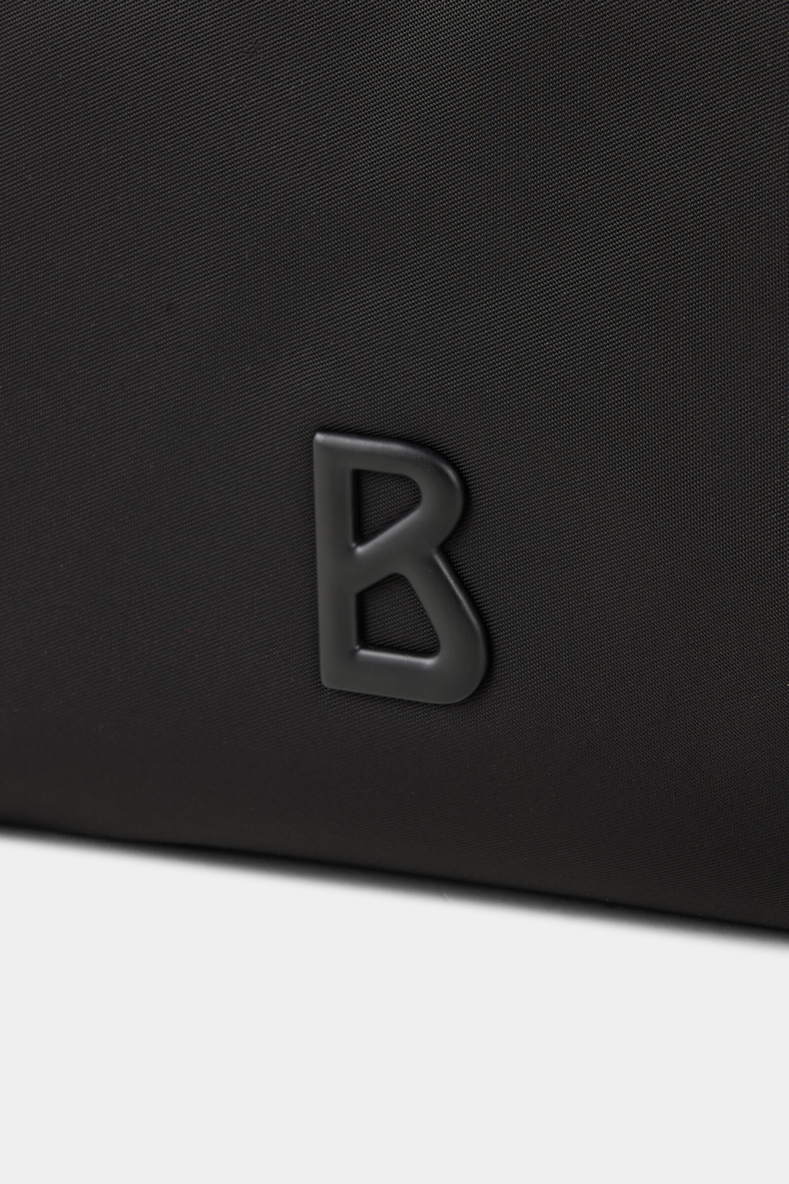 Verbier Play Pukie crossbody bag Black