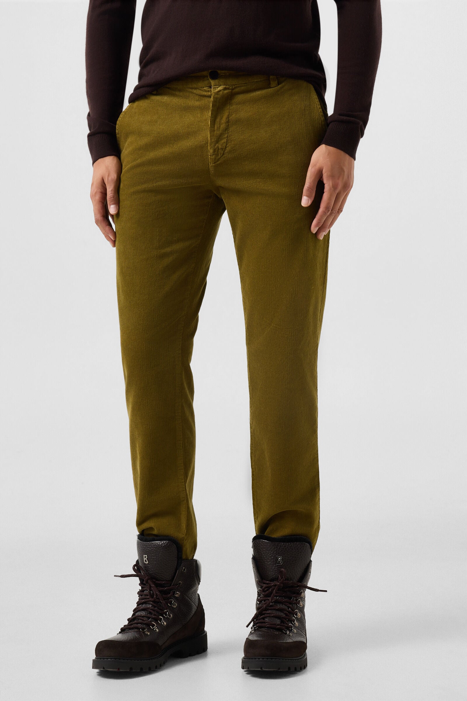 Riley Casual Corduroy Trousers Olive