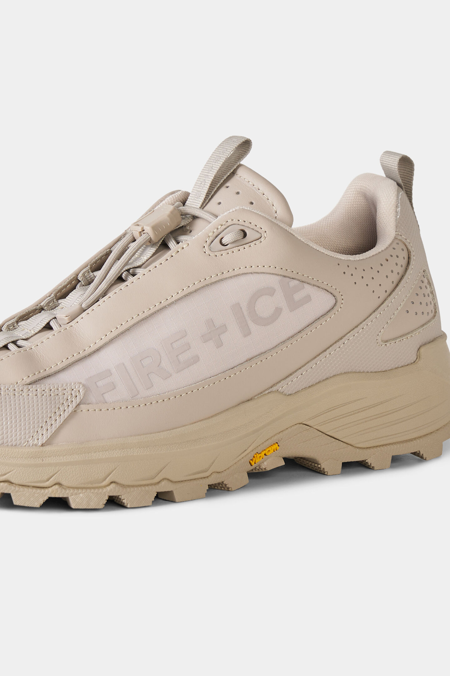 Montana trainers Beige