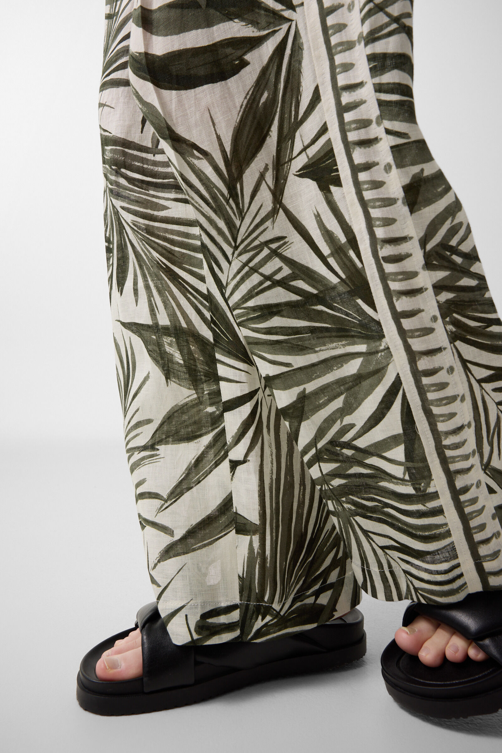 Linen trousers Gina Olive green/cream