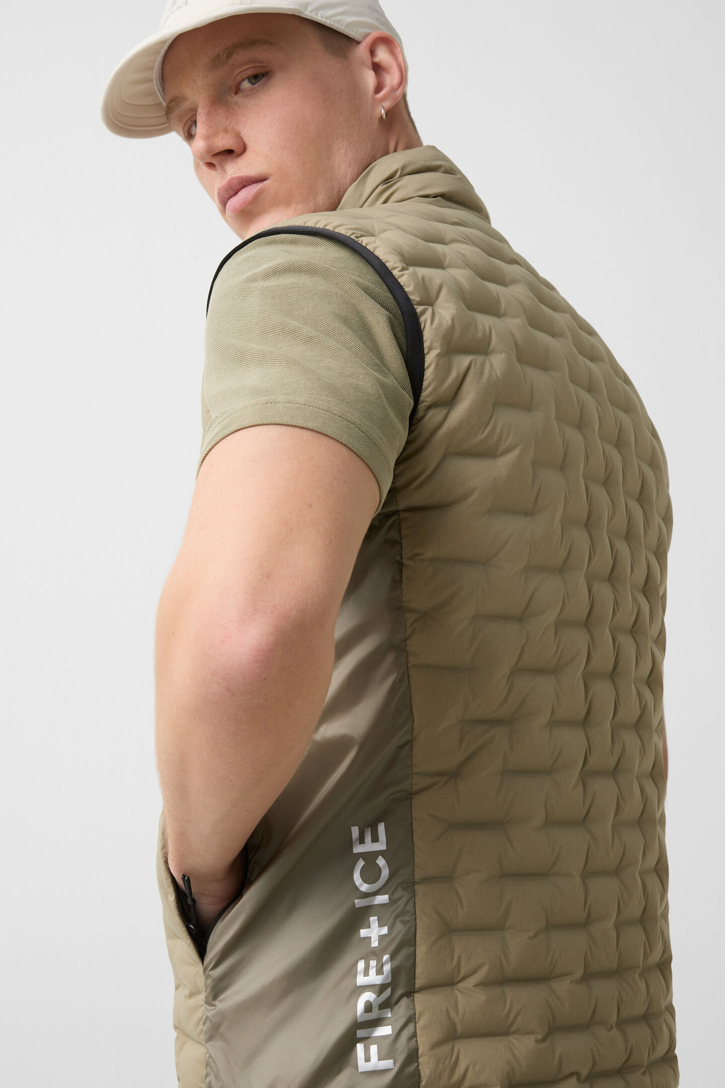 Gabriel lightweight down waistcoat Khaki