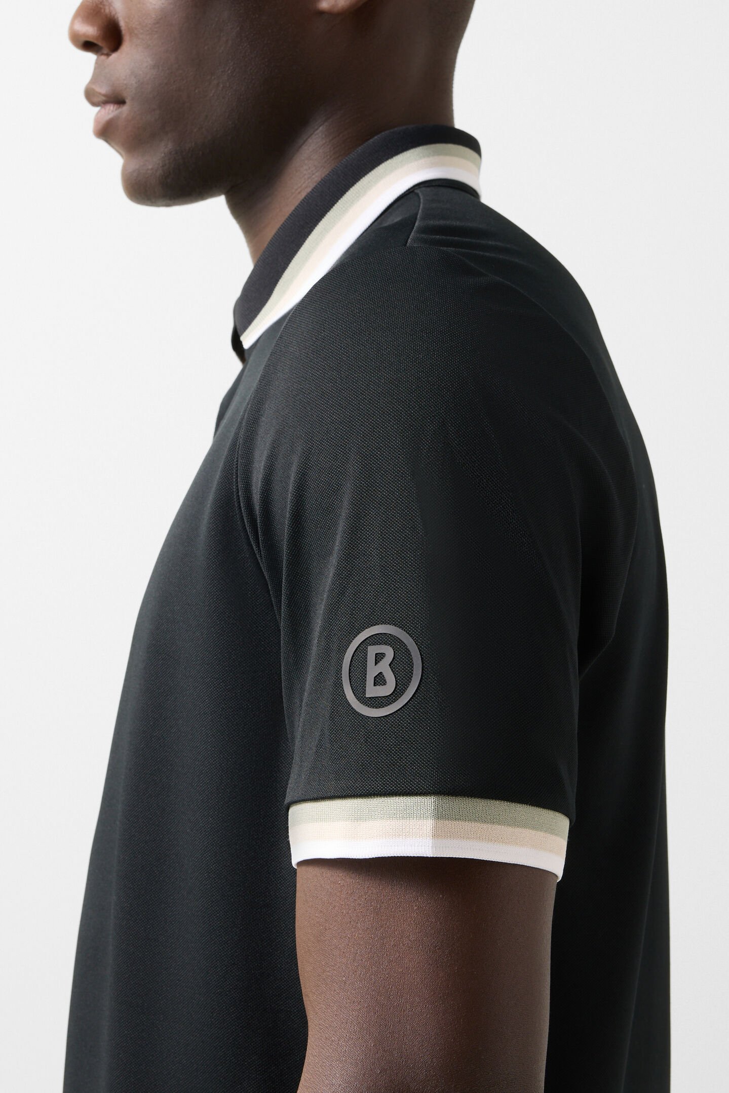 Arik functional short-sleeved top Black