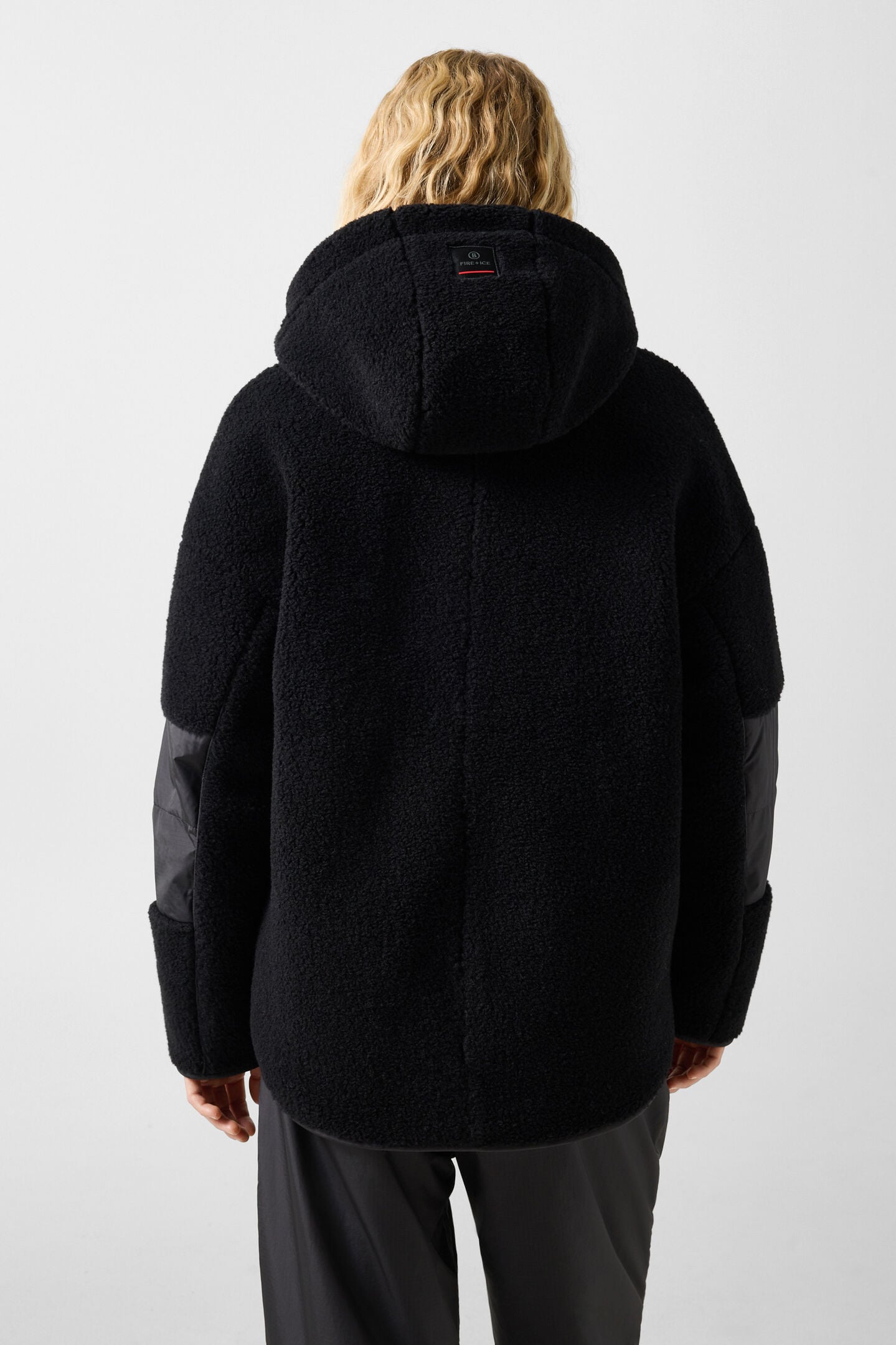 Naera Mid-Layer teddy jacket Black