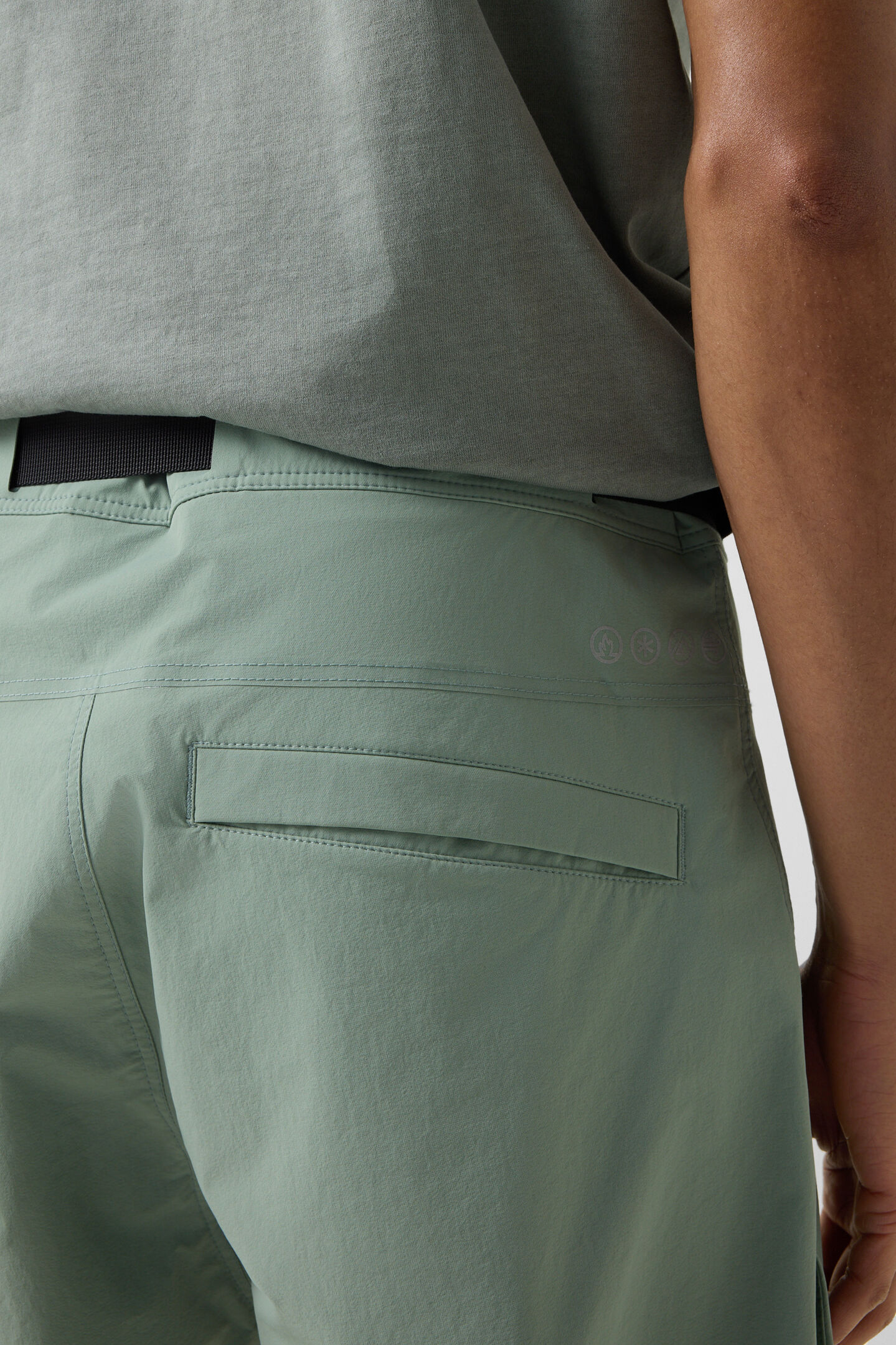 Carter functional shorts Eucalyptus