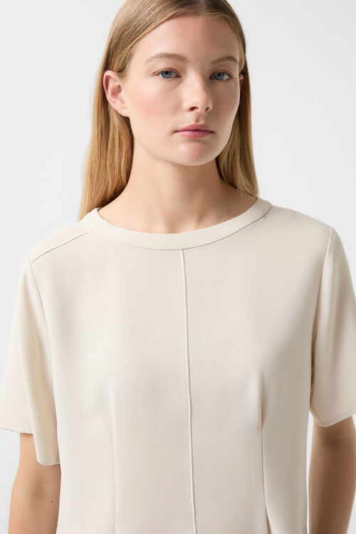 Scarlet crepe shirt Cream