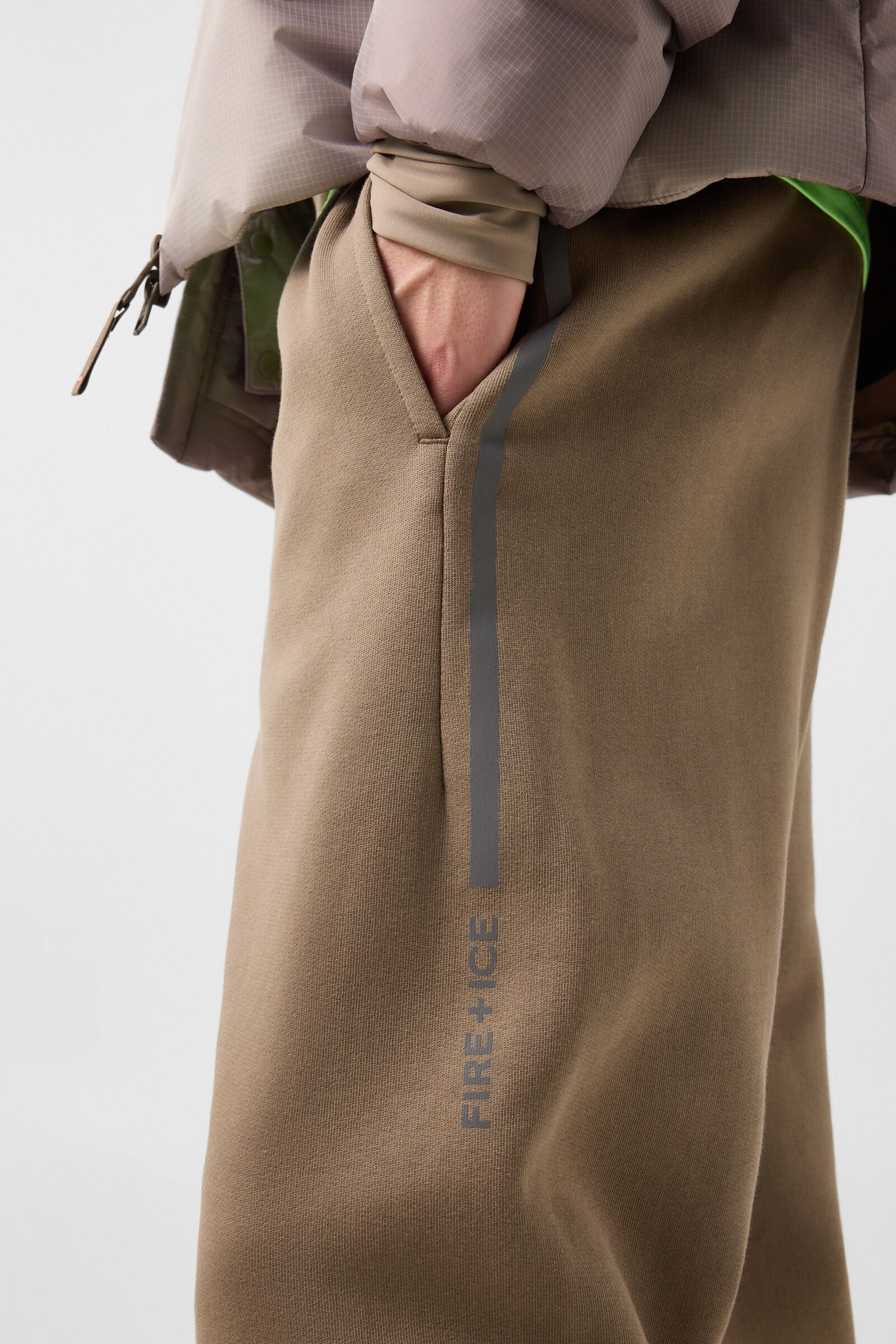 Baumwoll-Sweatpants Fadi Taupe