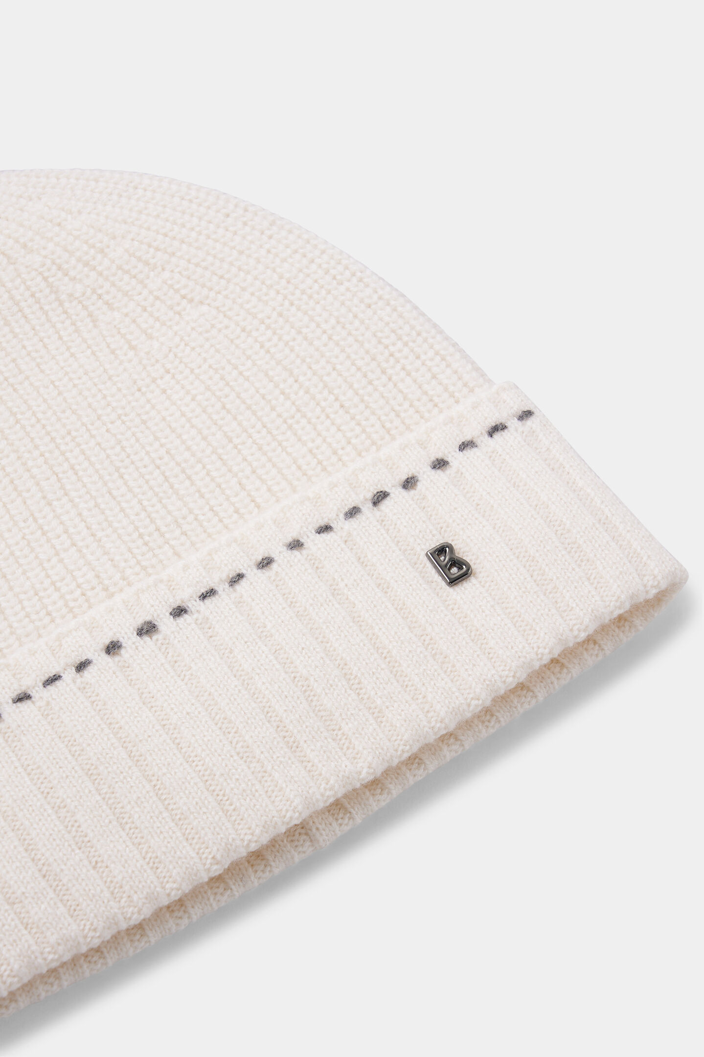 Moulan knitted hat Cream