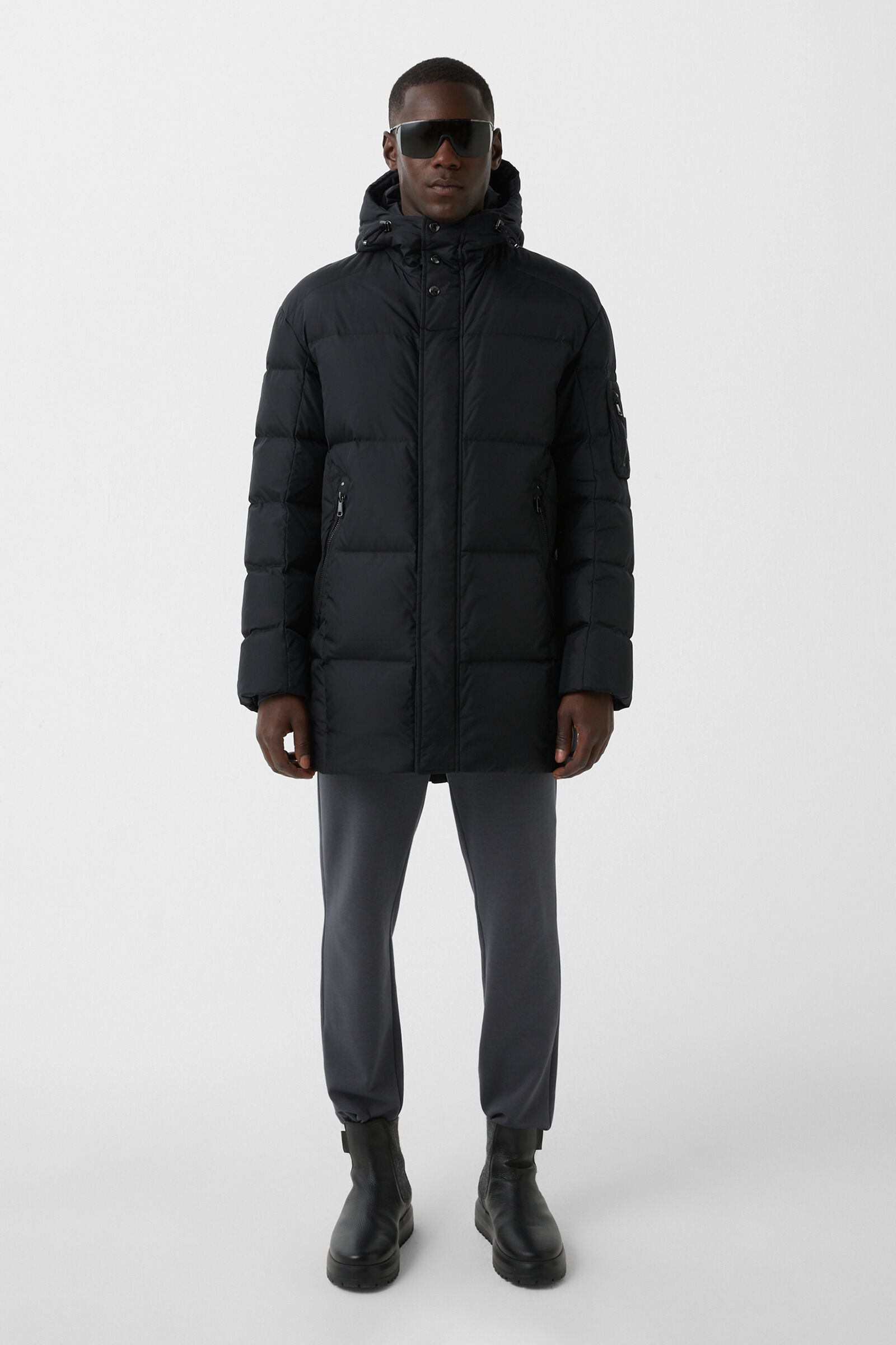 Jones down short coat Black