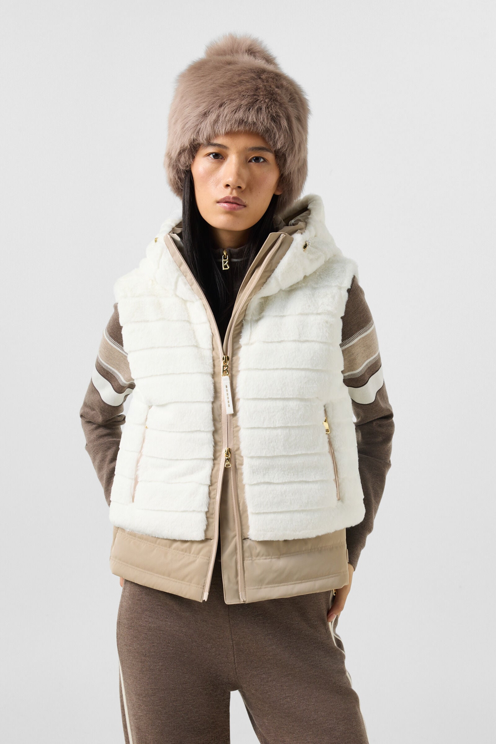 Manda faux fur down waistcoat Off-white/beige