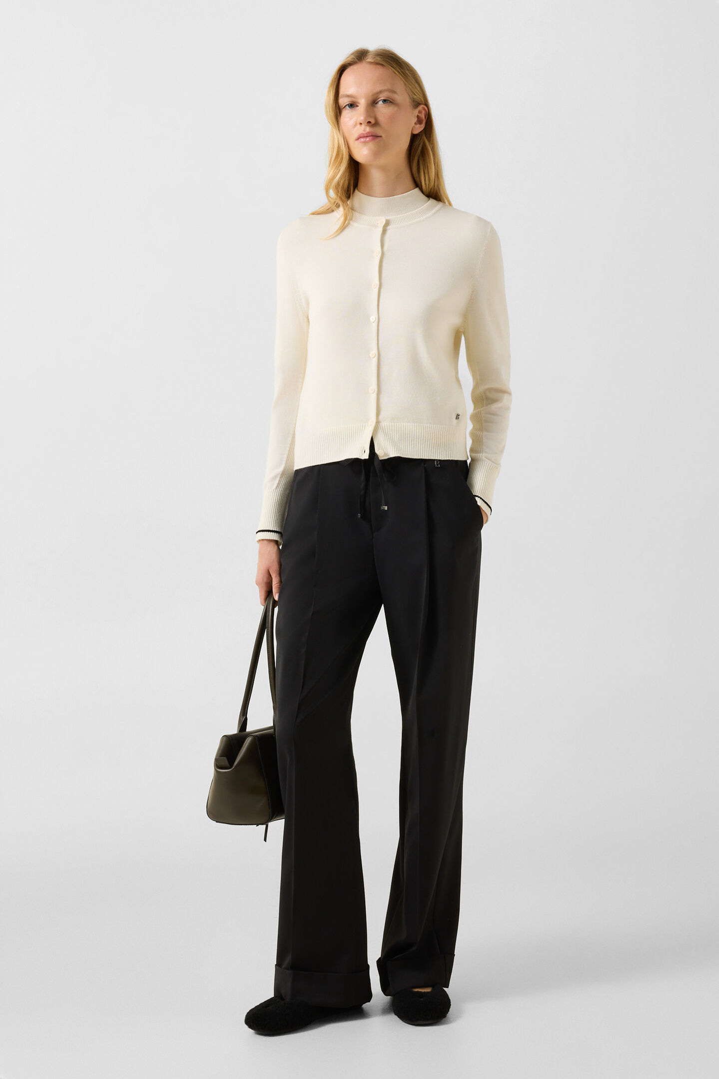 Schurwoll-Seiden-Strickjacke Azou Off-White