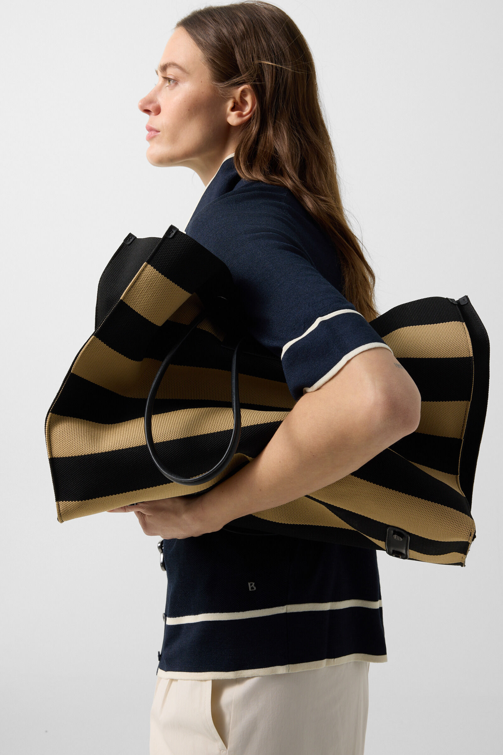 Peaches silk knit jacket Navy blue