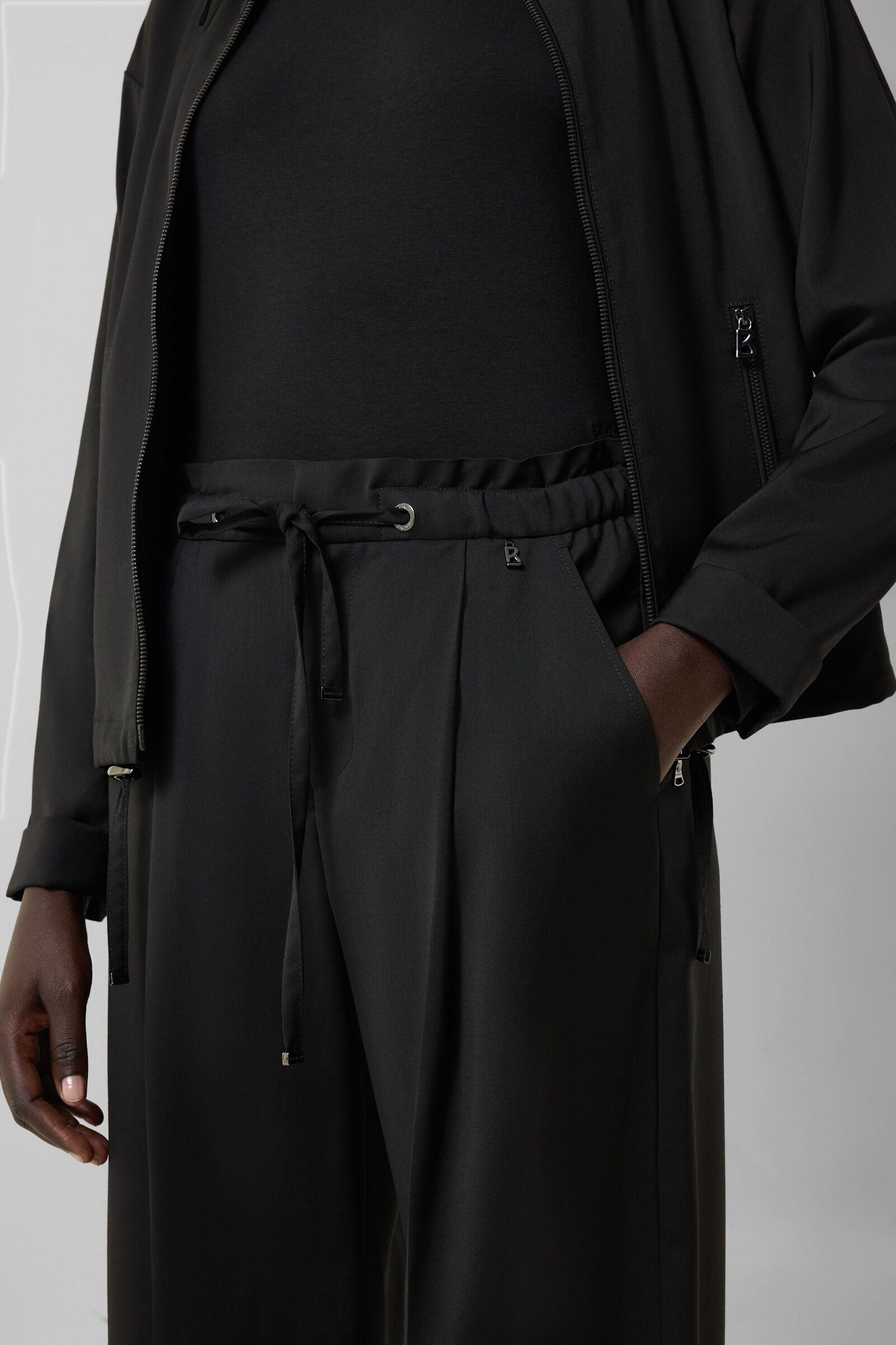 Elfy Virgin Wool Pleated Pants Black