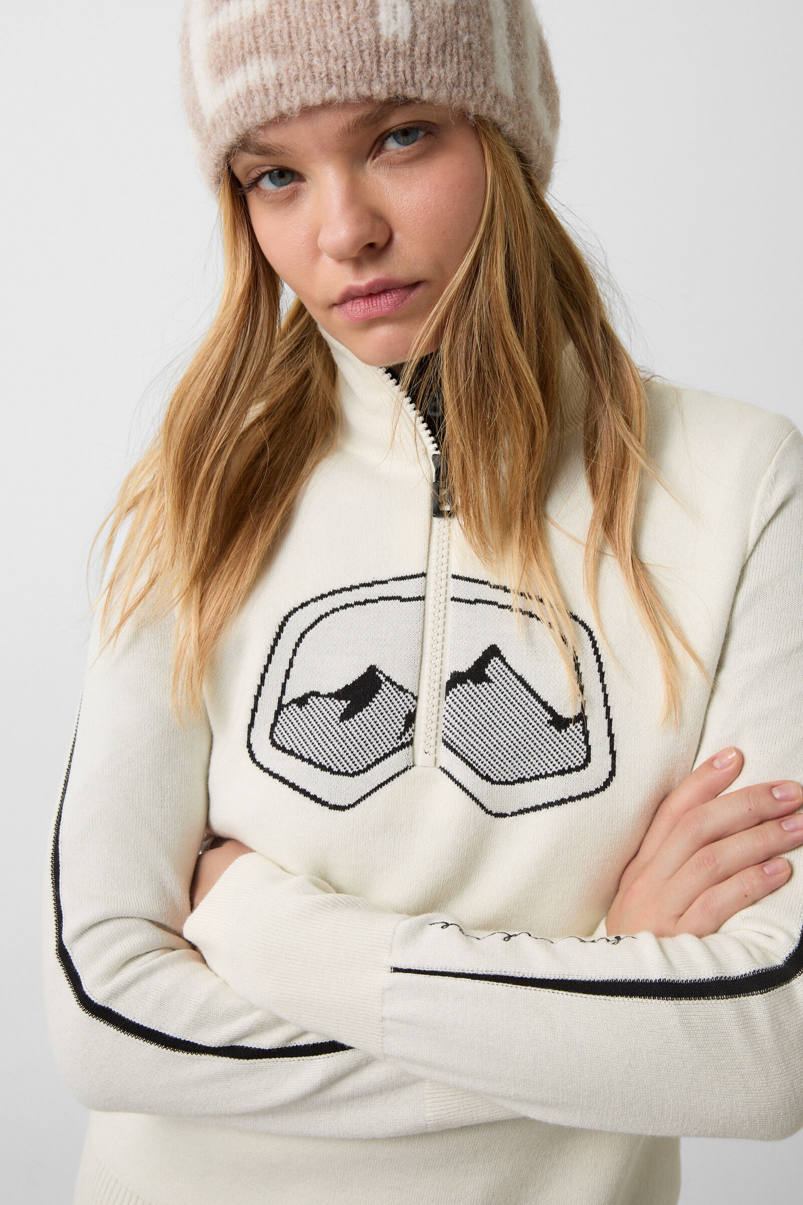 Knitted troyer Azra Off-White