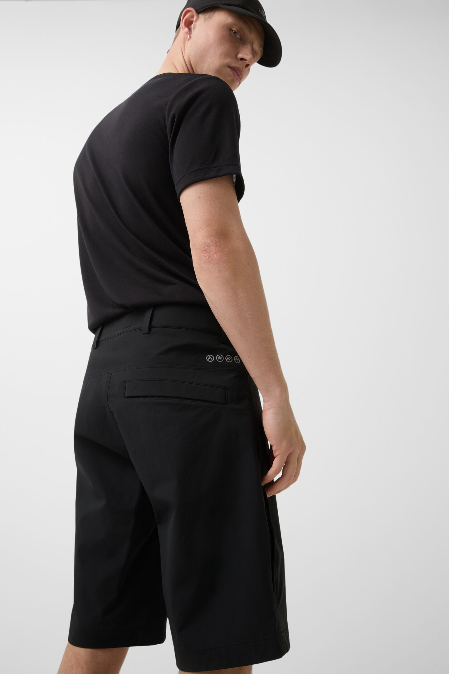 Cewan functional shorts Black