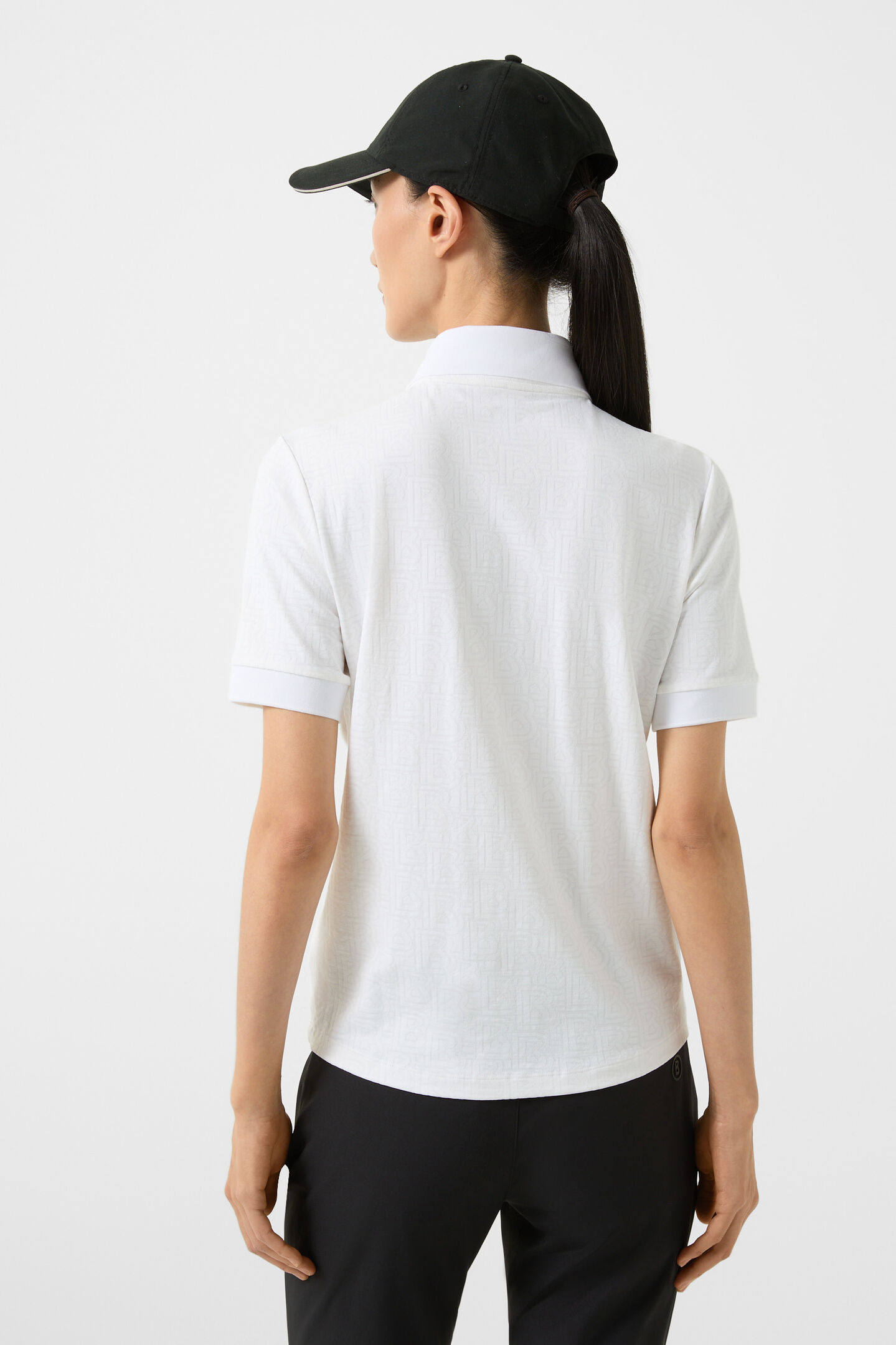 Larina functional short-sleeved top Off-White