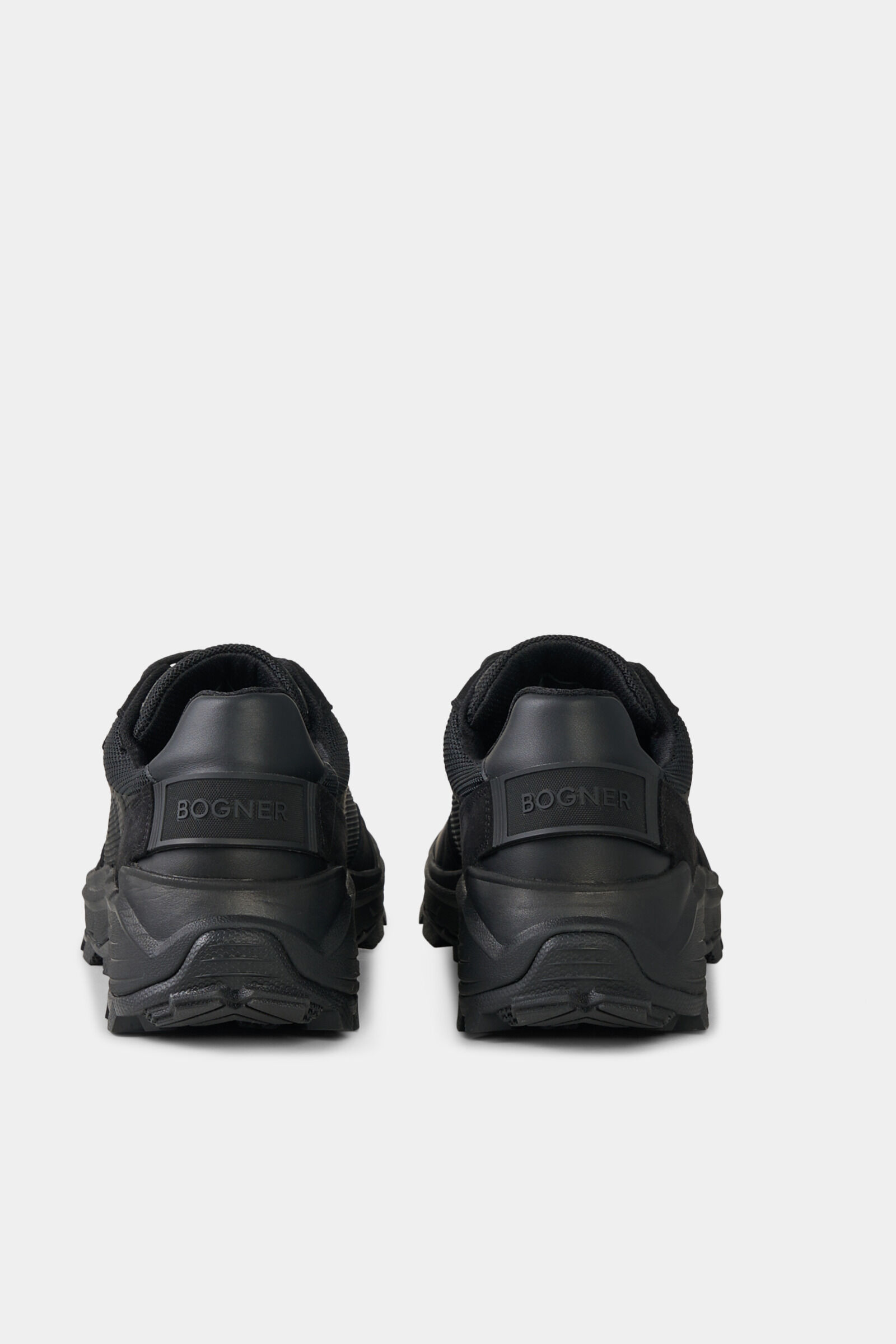 Hiking Sneaker Cortina Black