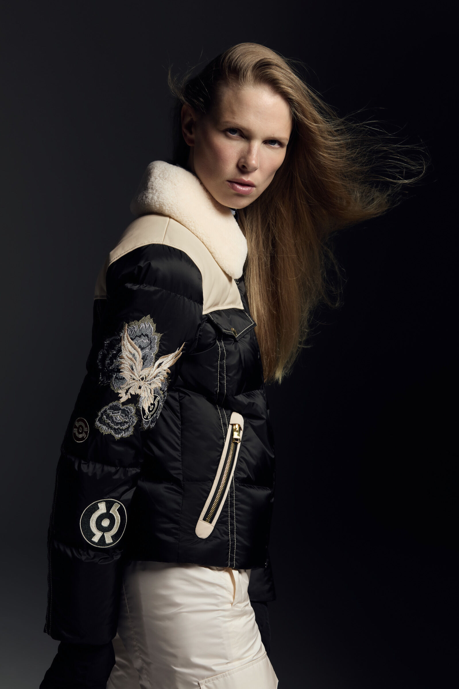 Ski-Daunenjacke Amia Schwarz/Creme