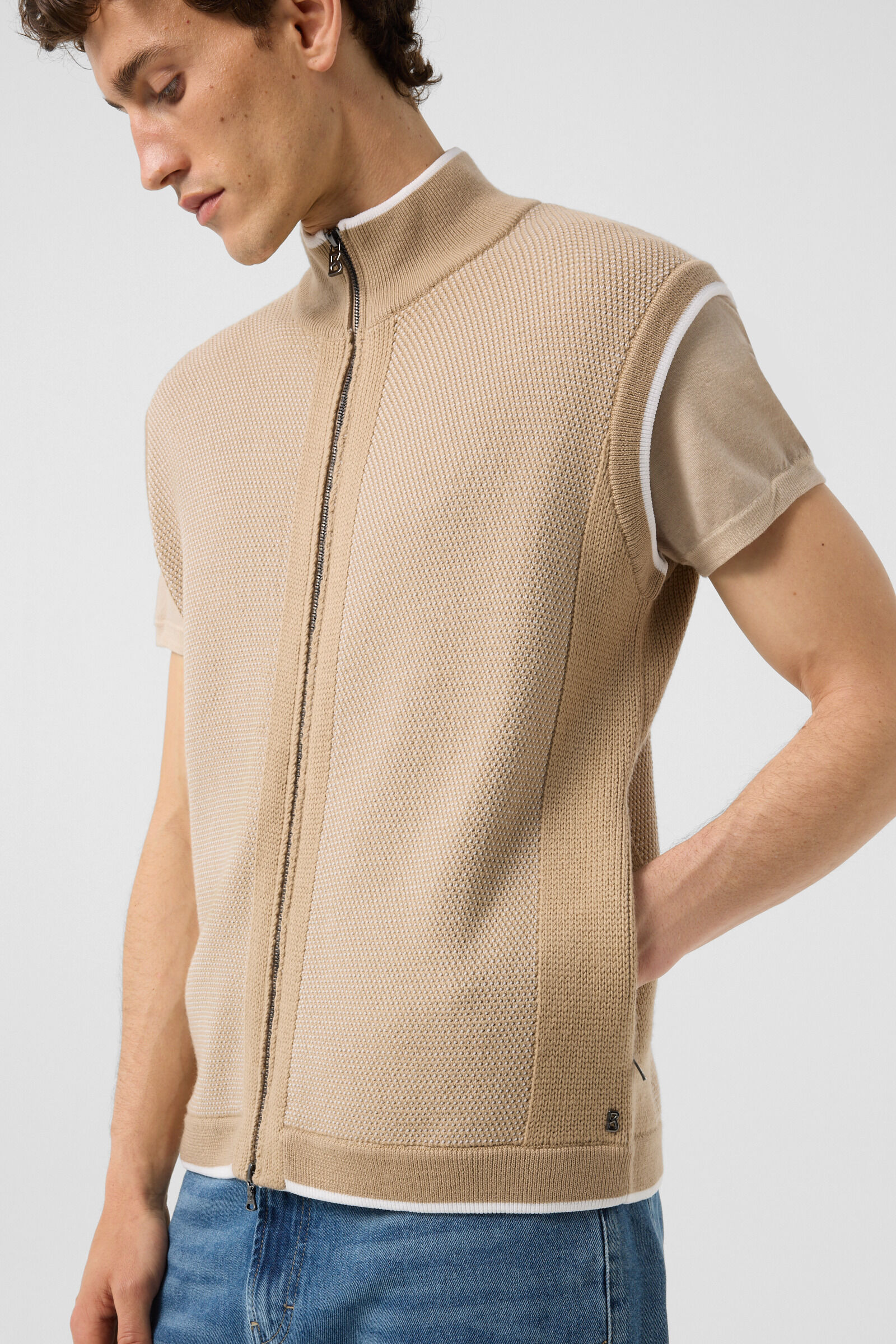 Enzo knitted waistcoat Beige/white