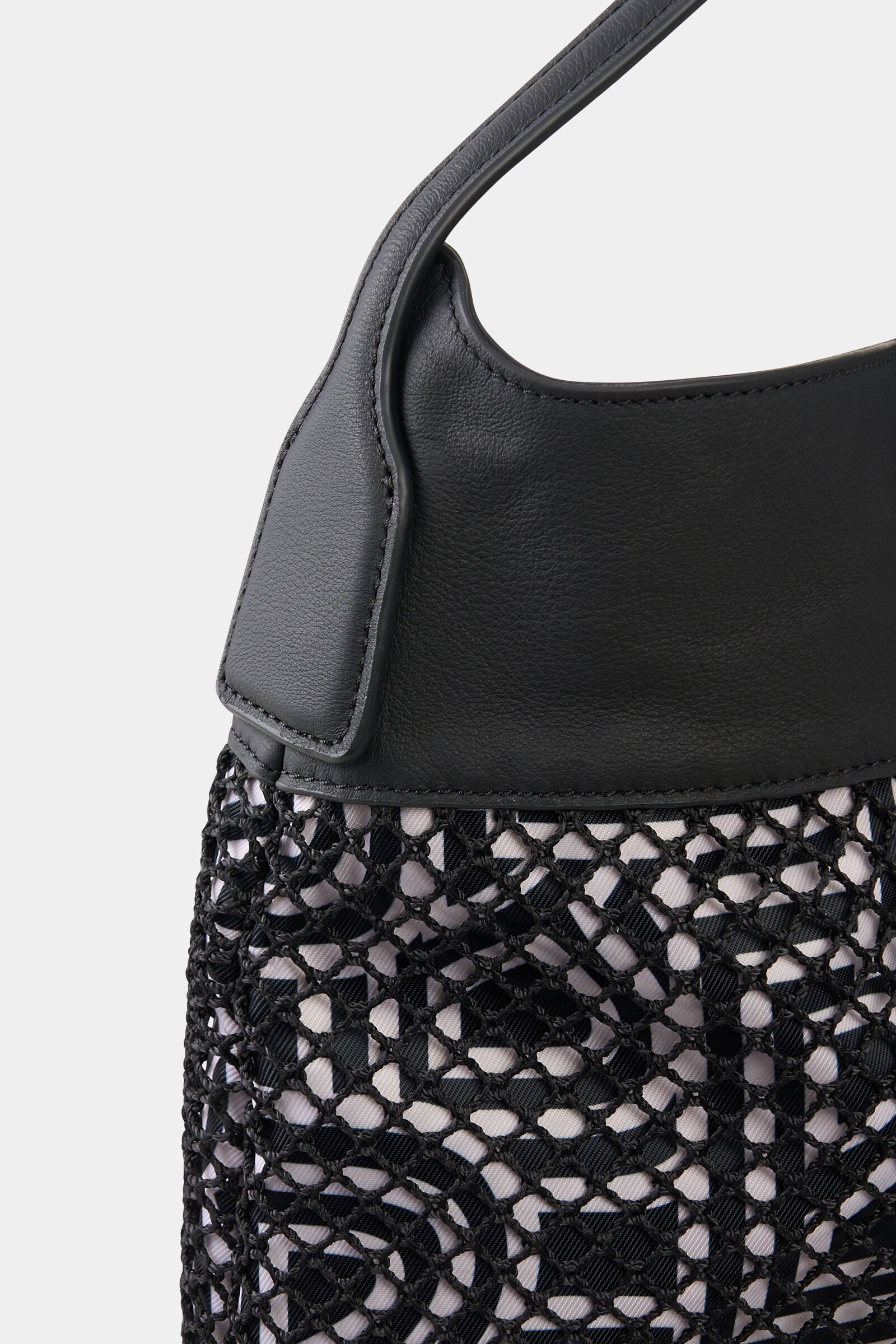 Handtasche Walensee Mable Schwarz/Off-White