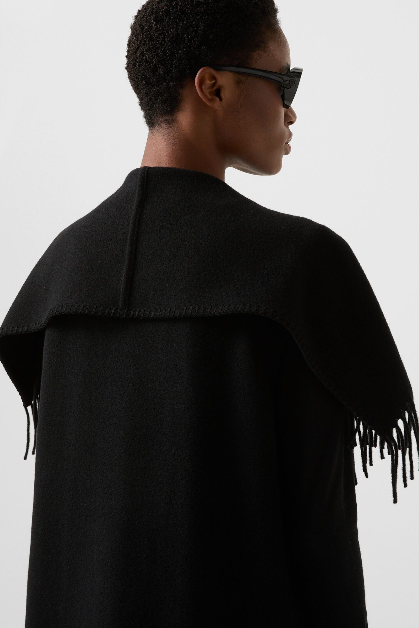 Poncho Noah Black