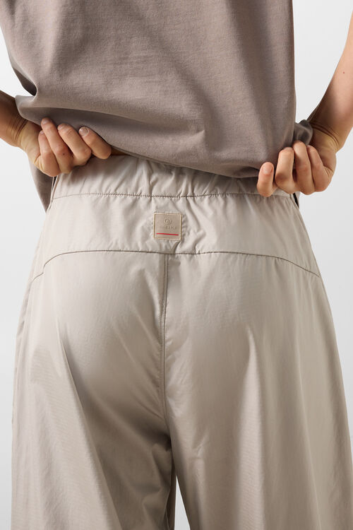 Deleen Functional Pants Beige