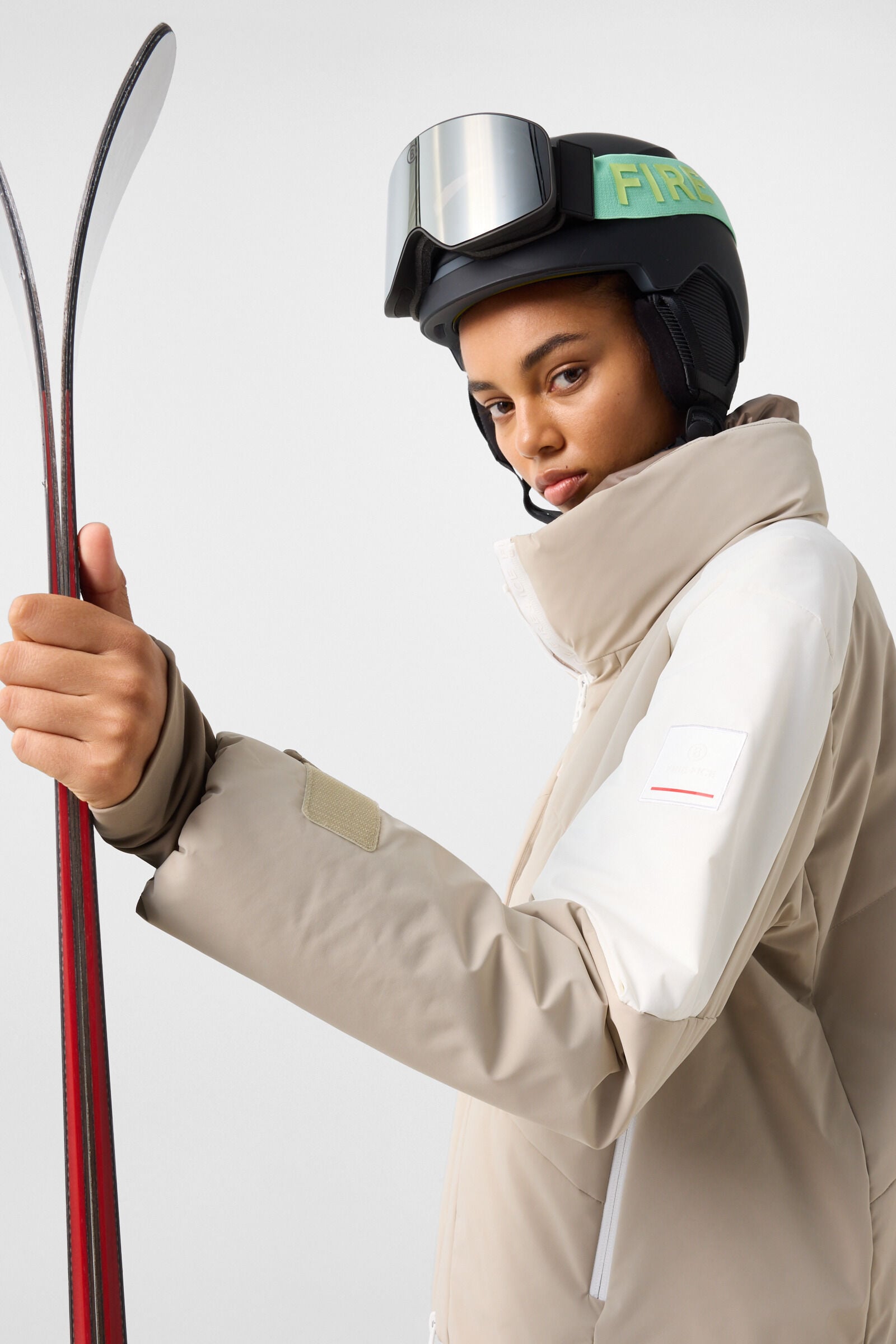 Skijacke Sasha Beige/Off-White