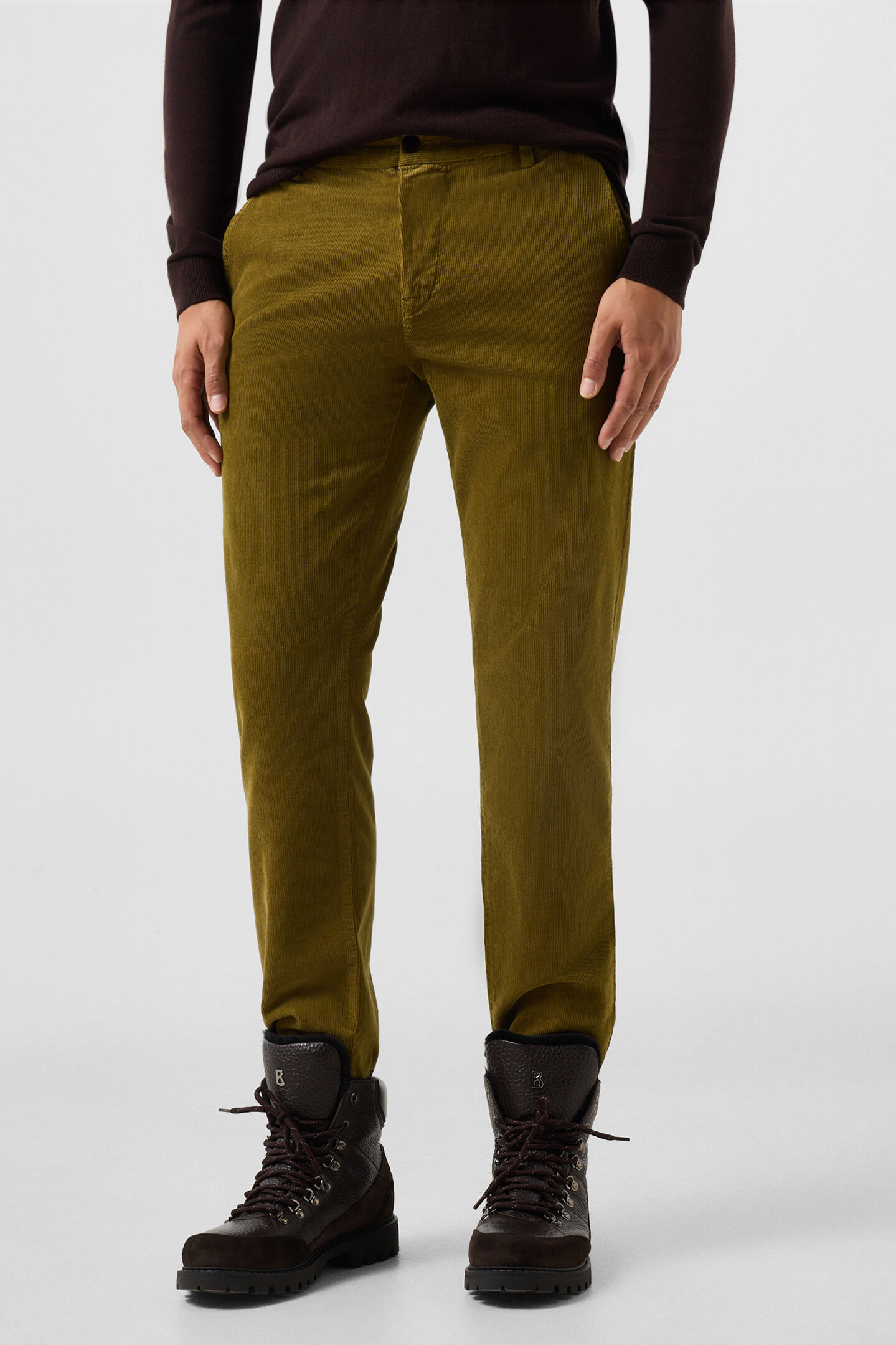 Riley Casual Corduroy Trousers Olive