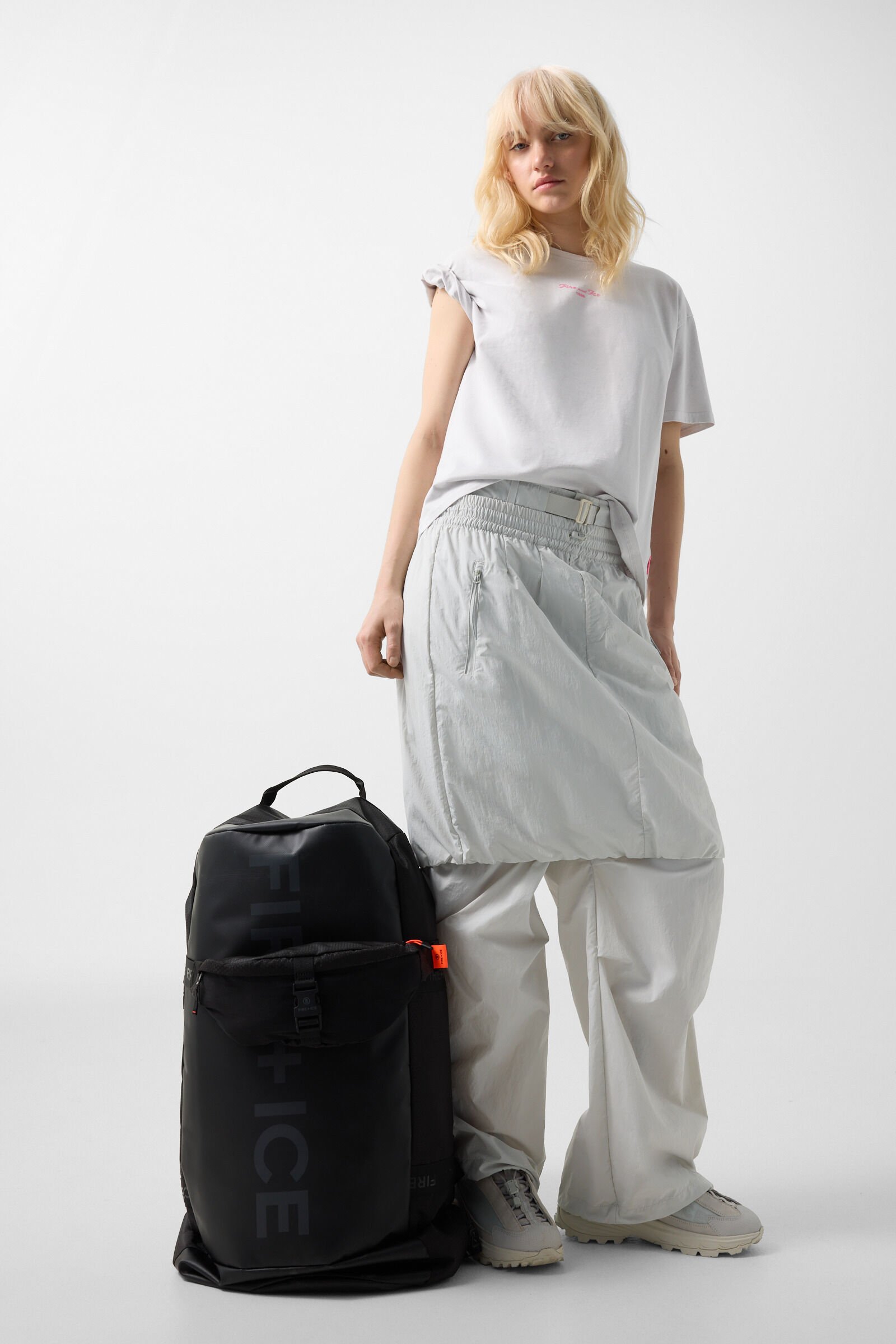 T-shirt Cara Light grey