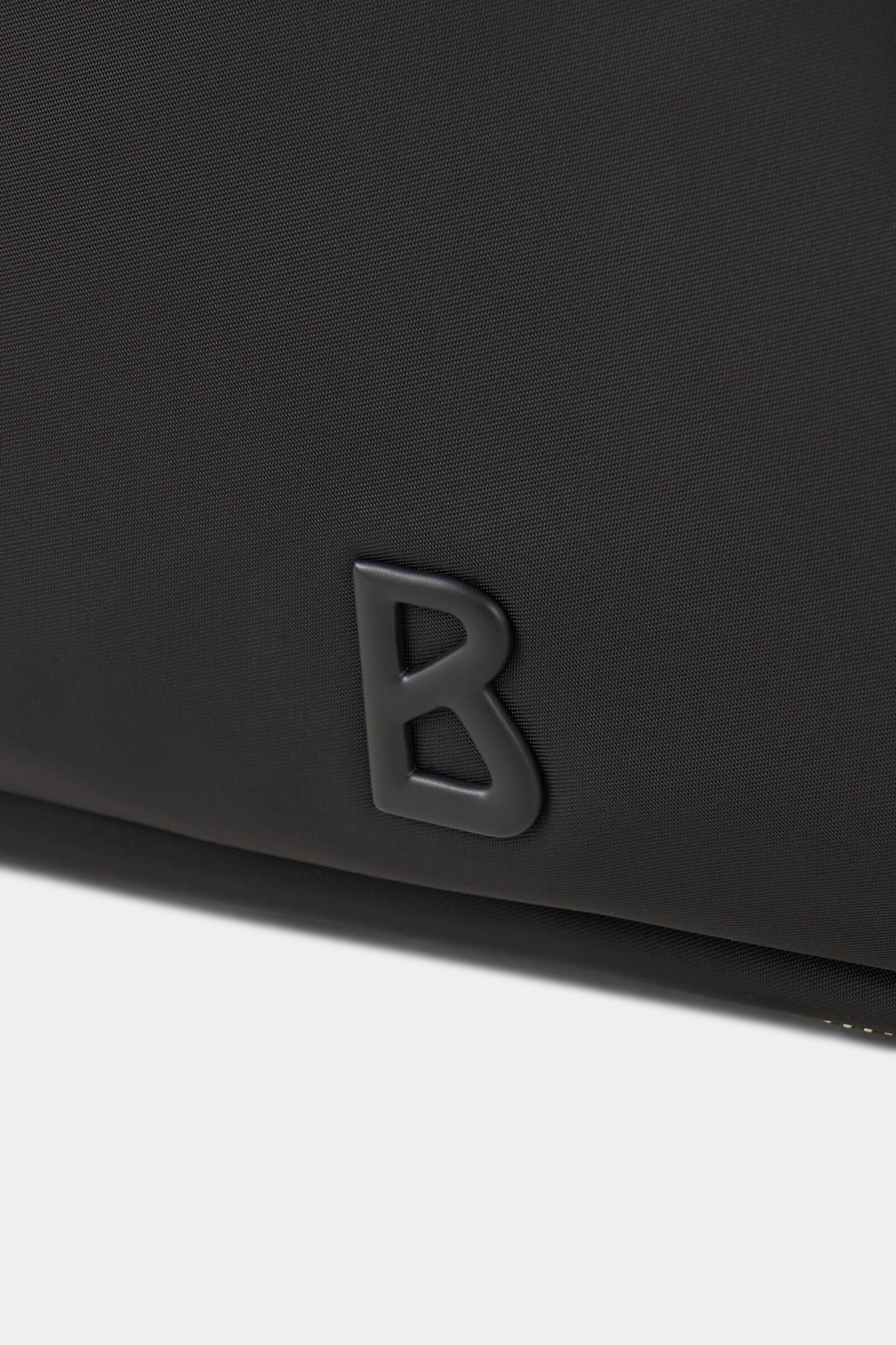 Schultertasche Verbier Play Serena Schwarz